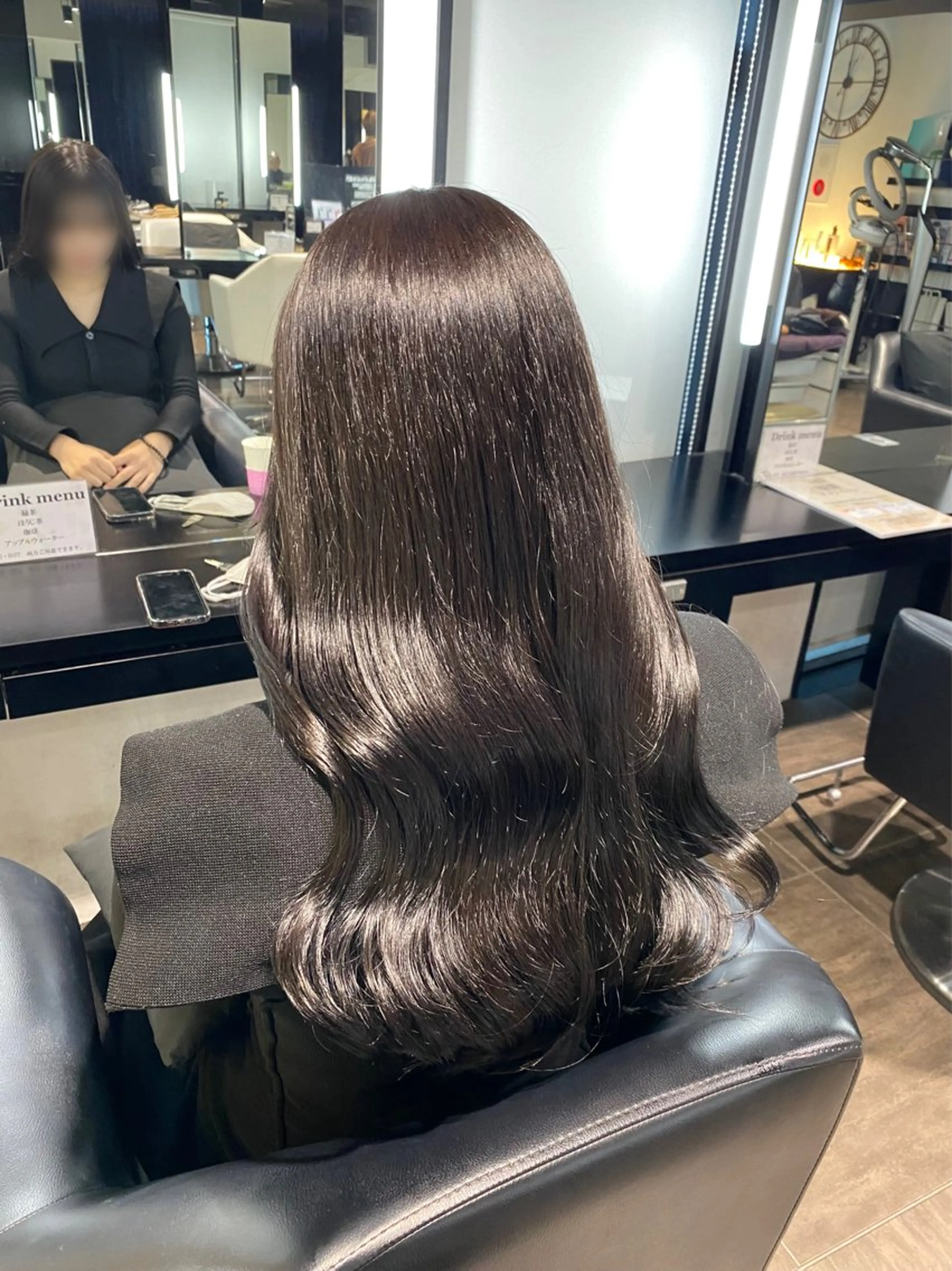 ロング カラー ダークグレー ダークグレージュ グレージュ 髪質改善 トリートメント 🖤大人可愛い⌇ 𝐑 𝐈 𝐎🖤のヘアスタイル