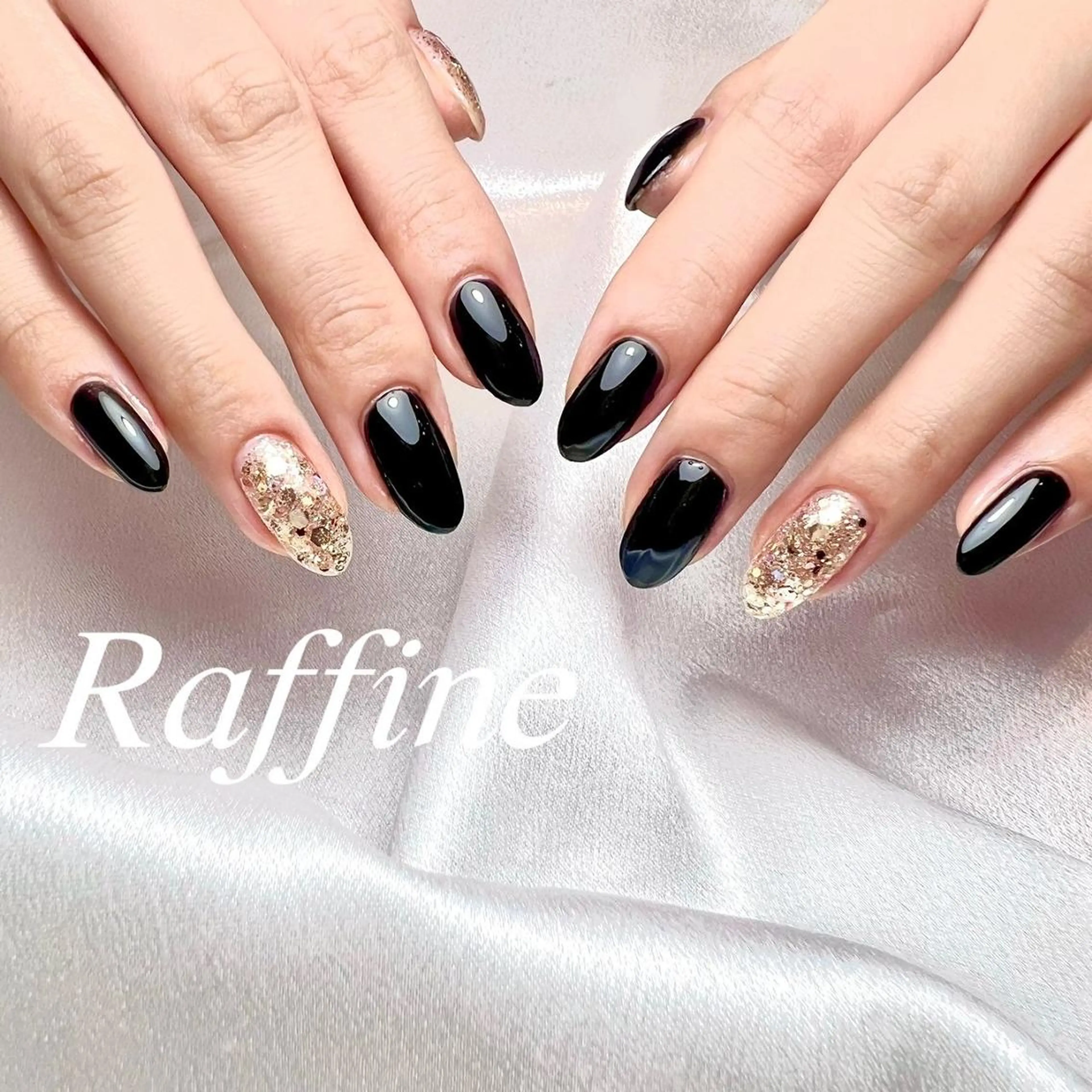ネイル RAFFINE 月🦋🩵のネイルデザイン