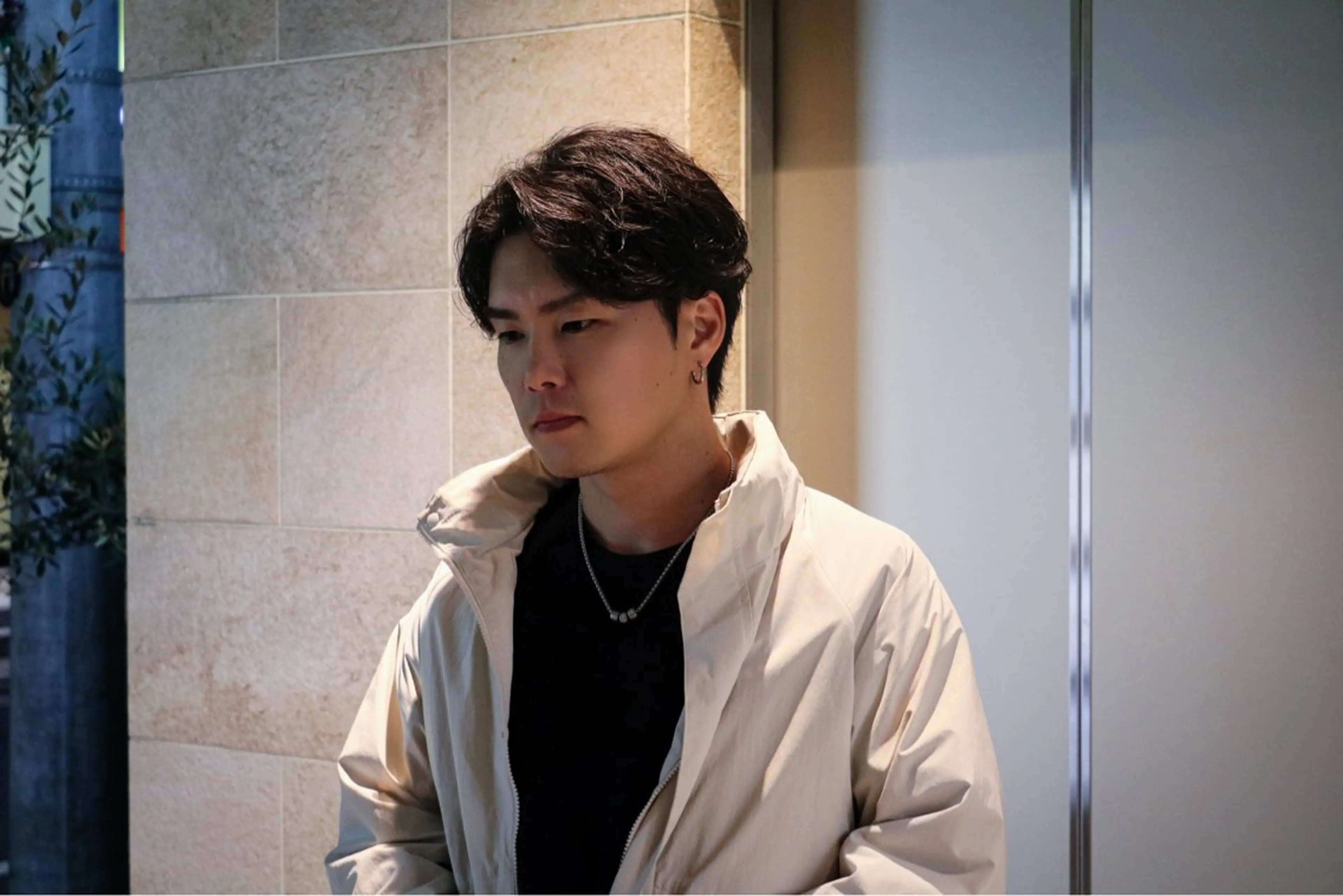 ミディアム カラー パーマ メンズ ミディアムパーマ メンズパーマ カット ヘアカラー パーマ 縮毛矯正 メンズ カラー特化/ カラー特化/池田海斗のヘアスタイル