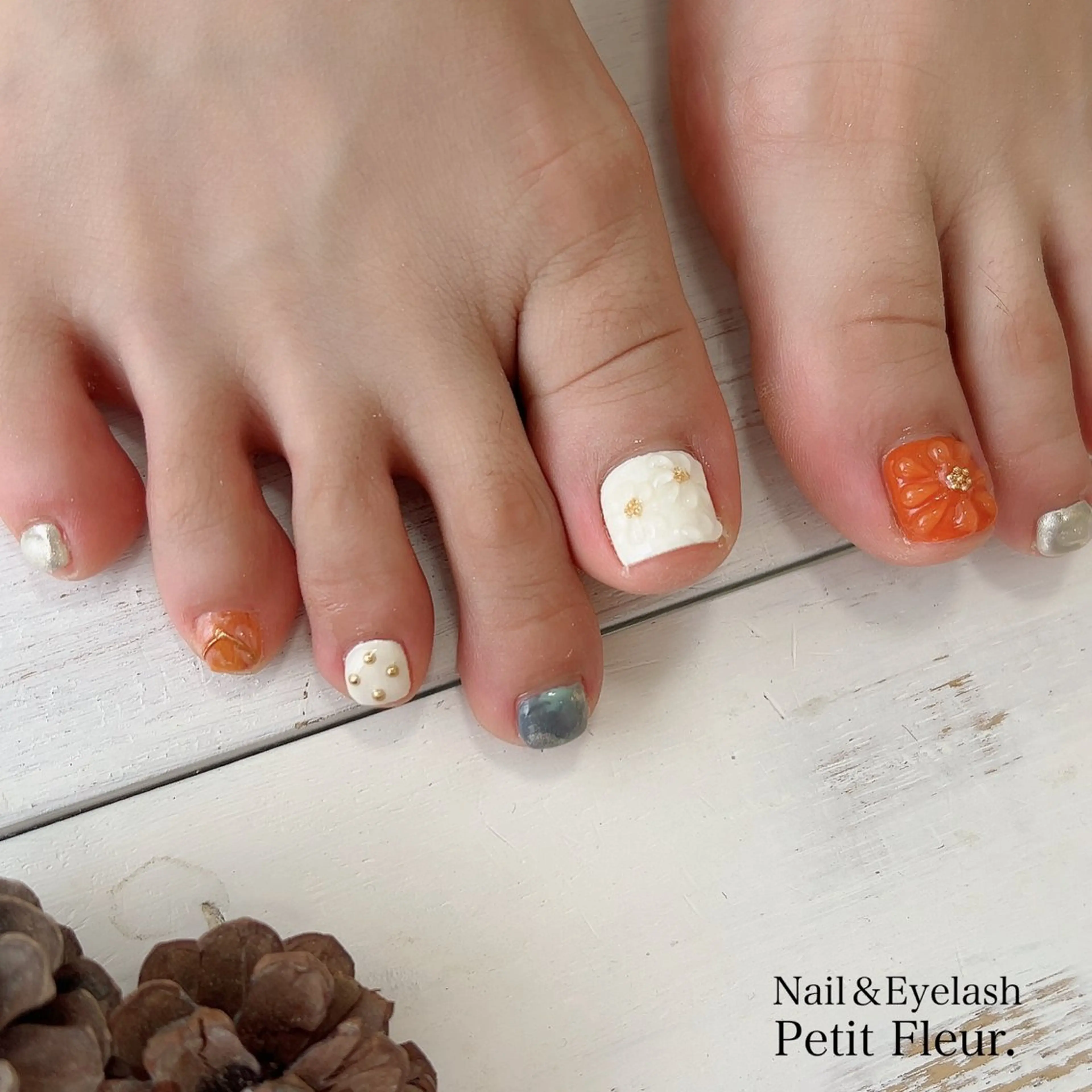 ネイル Petit Fleur所属・青柳 亜梨奈のマツエク・マツパデザイン
