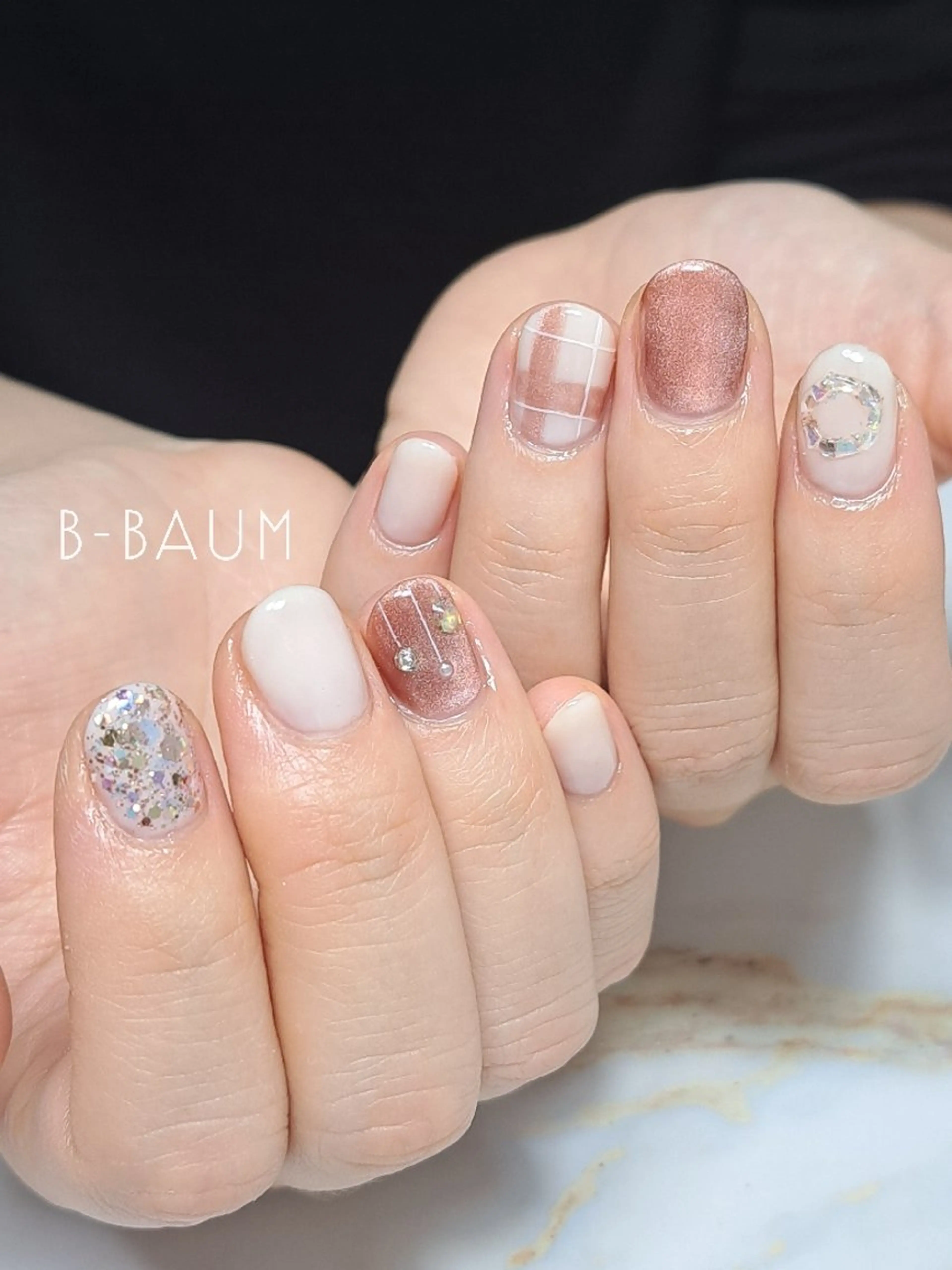 ネイル マグネットネイル 冬ネイル クリスマス ハンドネイル B-BAUM  nailsalon のネイルデザイン