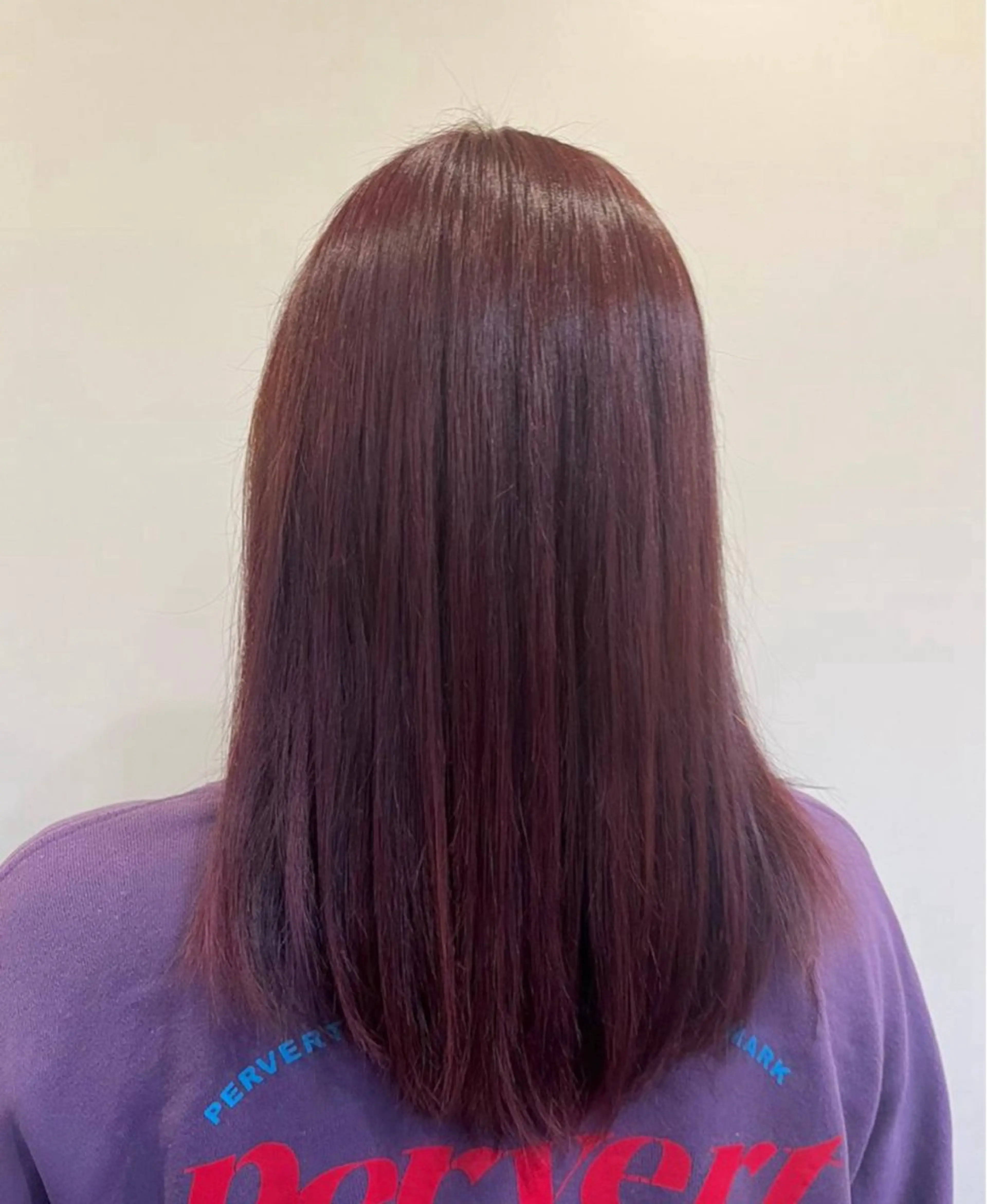 セミロング カラー 松尾 遥花のヘアスタイル