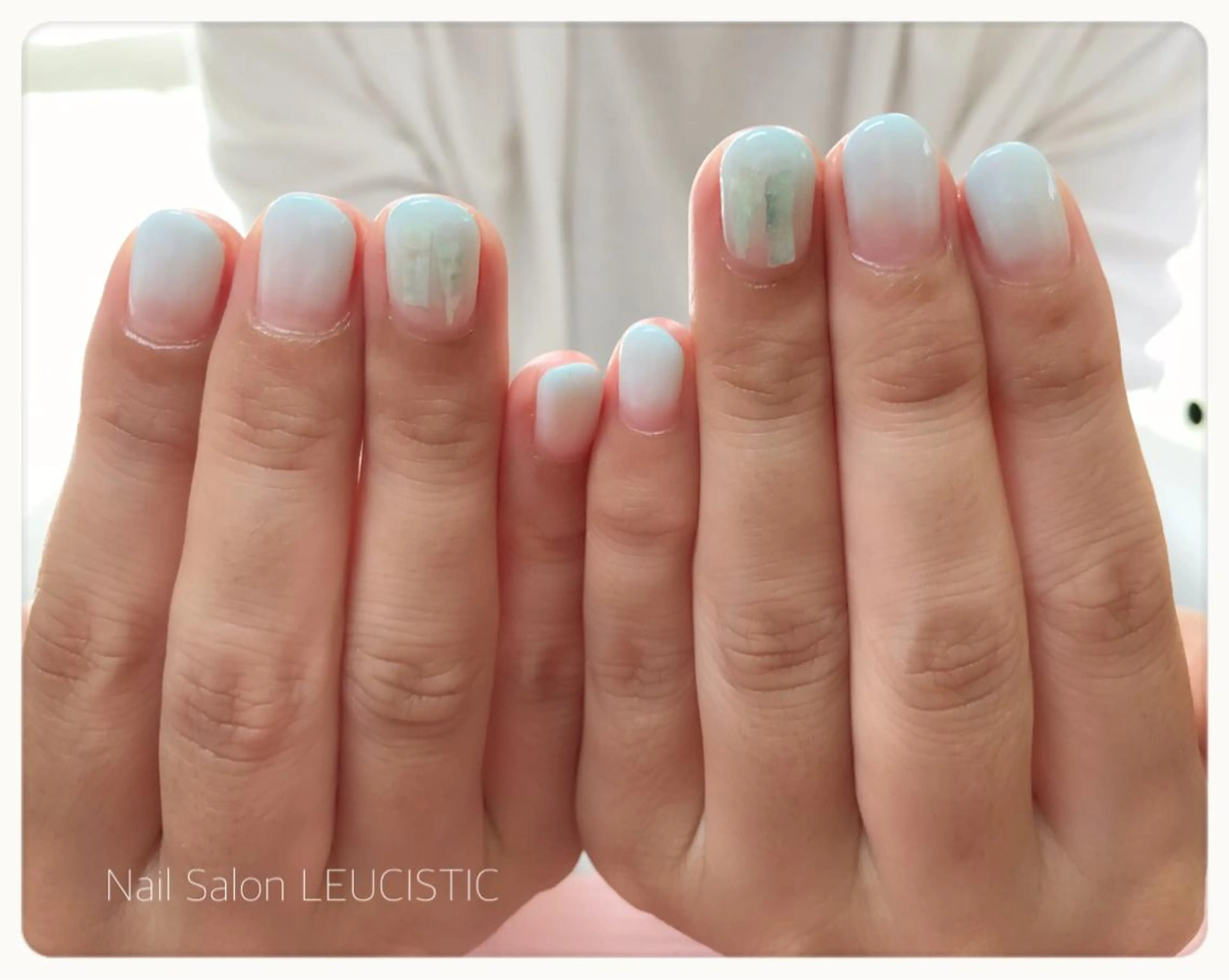 ネイル グラデーション グリーン 美時雨・bishigure所属・美時雨 bishigureのエステ・リラクイメージ