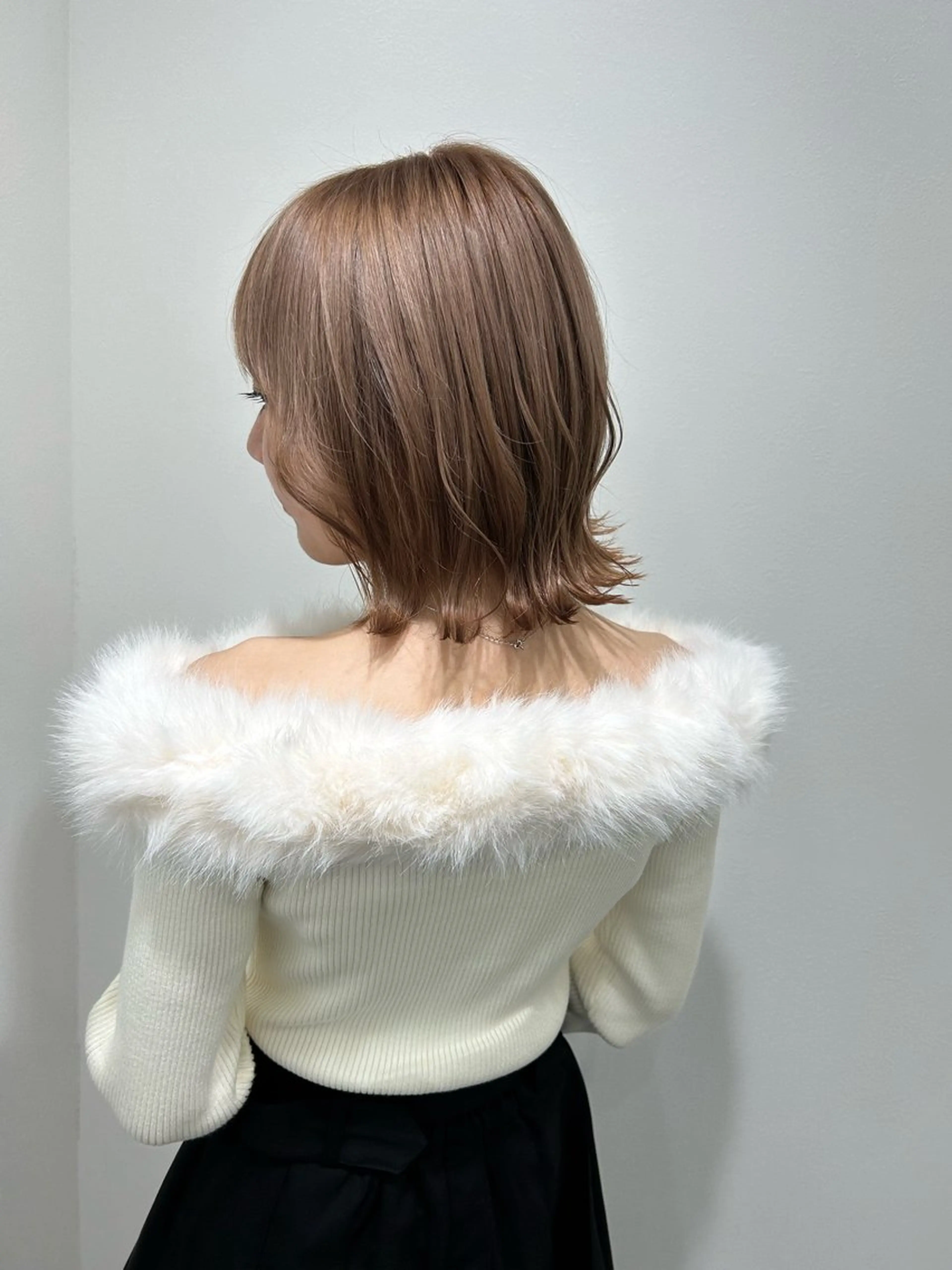 ミディアム カラー カット ヘアカラー トリートメント レイヤーカット韓国 暖色⭐︎KANAKOのヘアスタイル