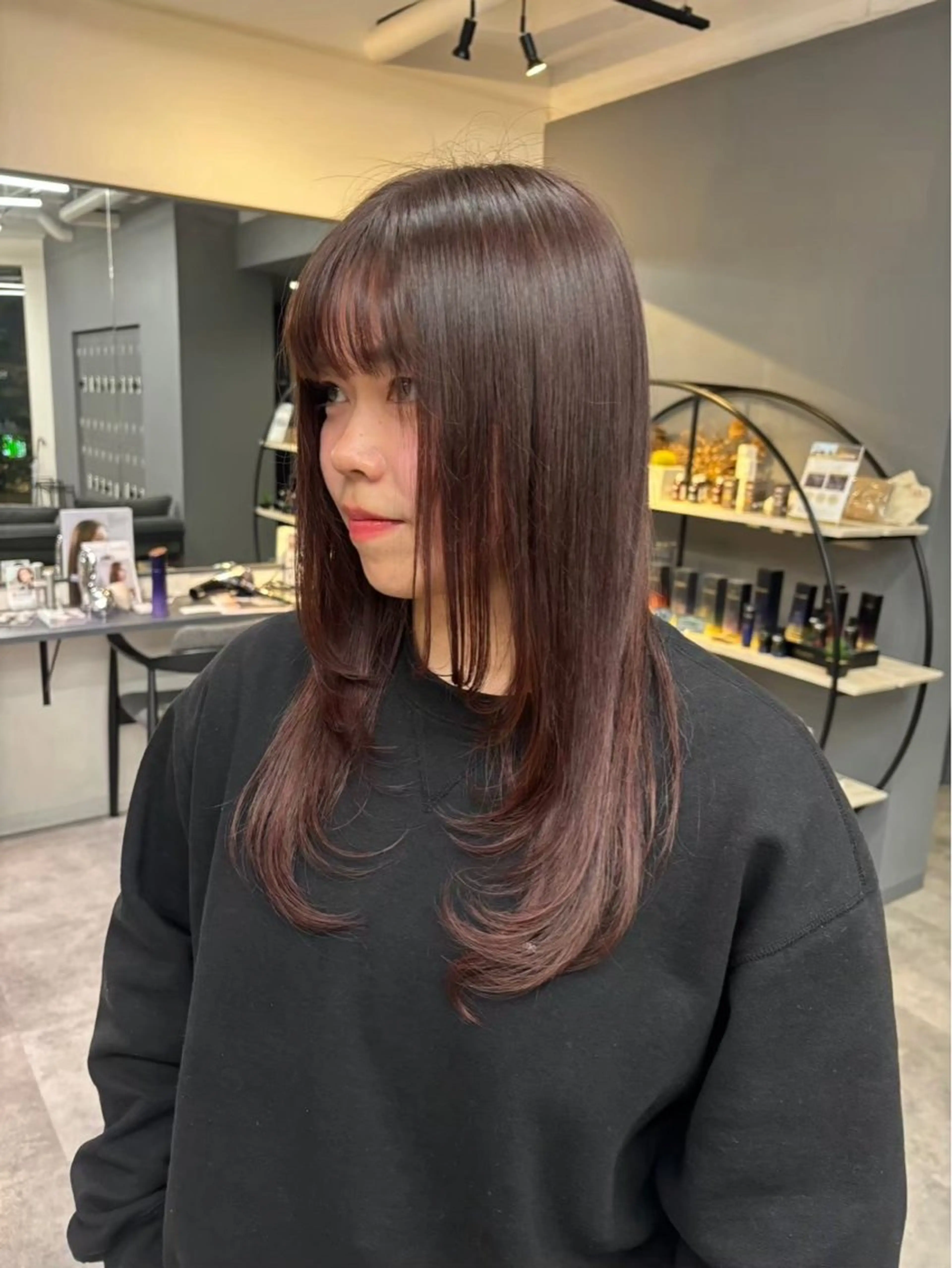 カラー 吉岡美音 GIEN NU茶屋町のヘアスタイル