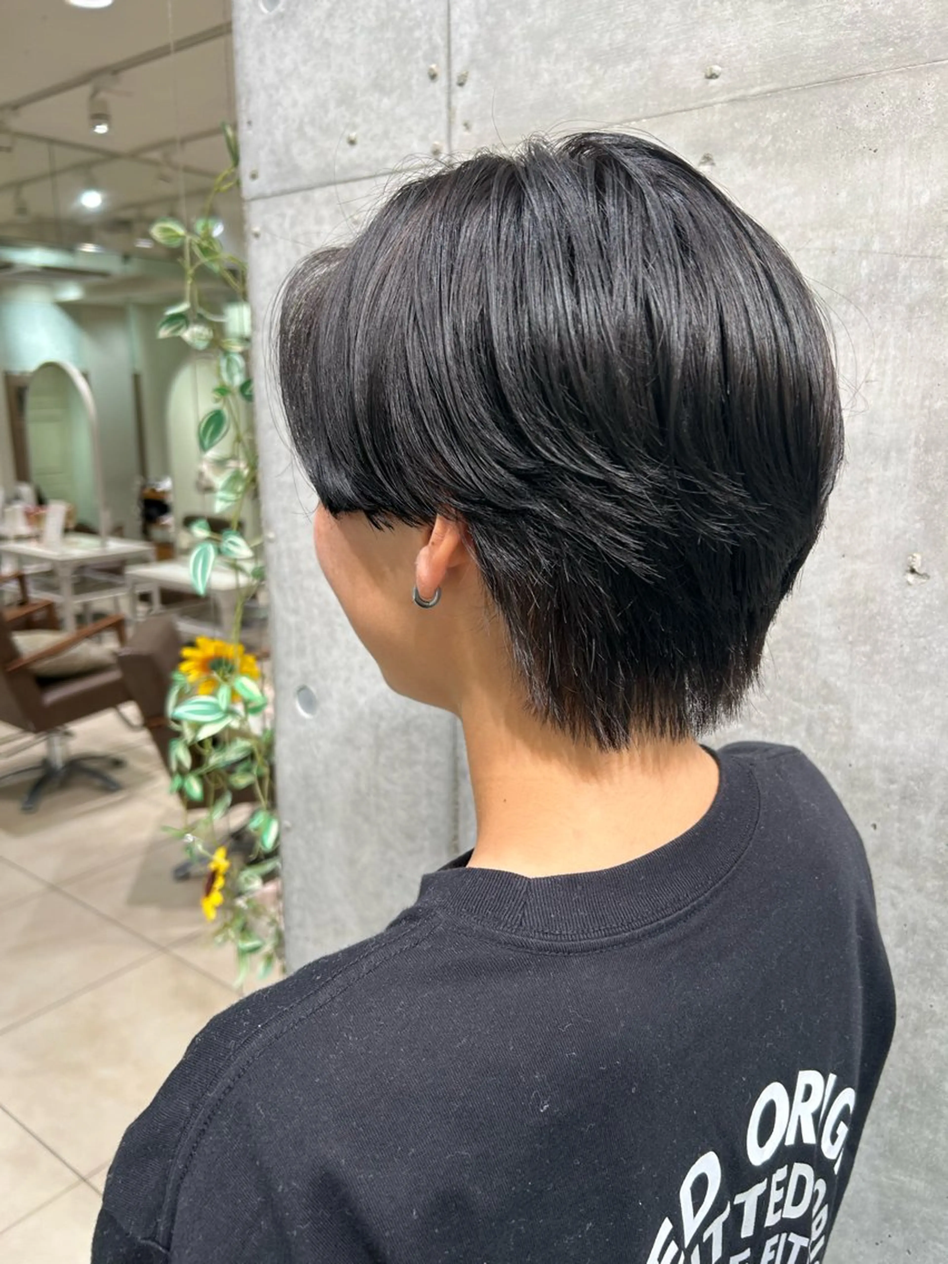ショート カラー 艶カラー・アイブロウ /momo🍑のヘアスタイル