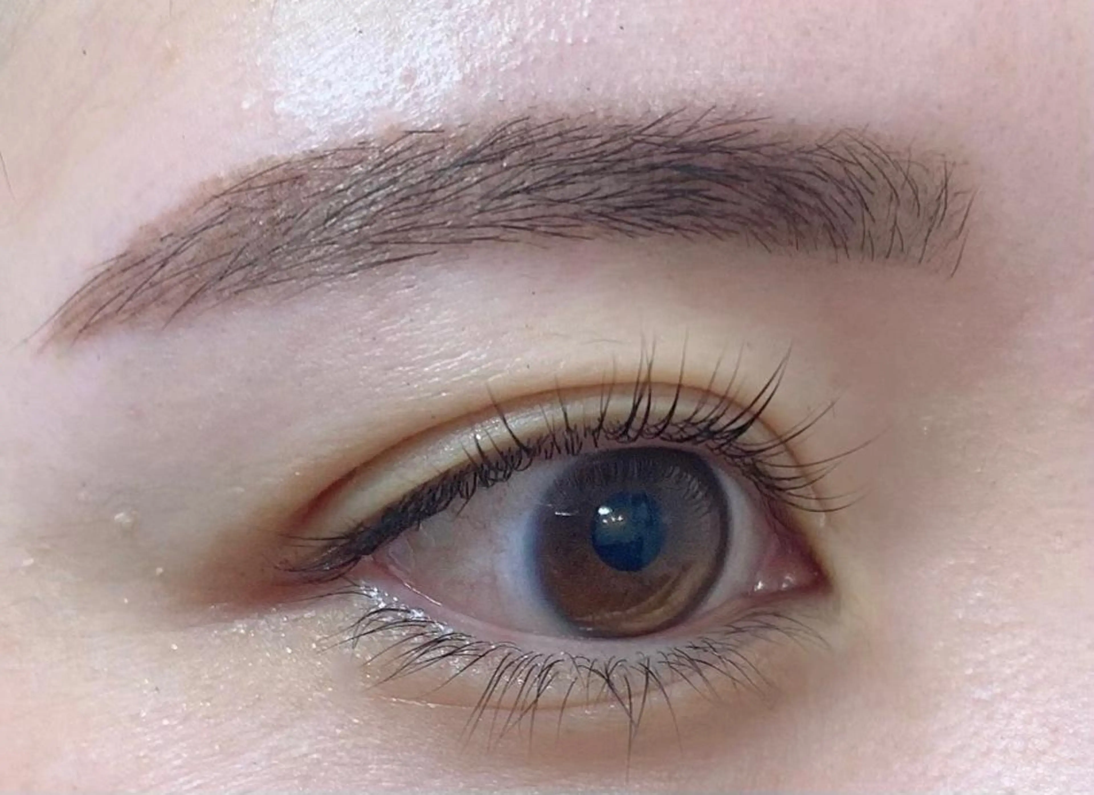 アイブロウ eyelist mikiのマツエク・マツパデザイン