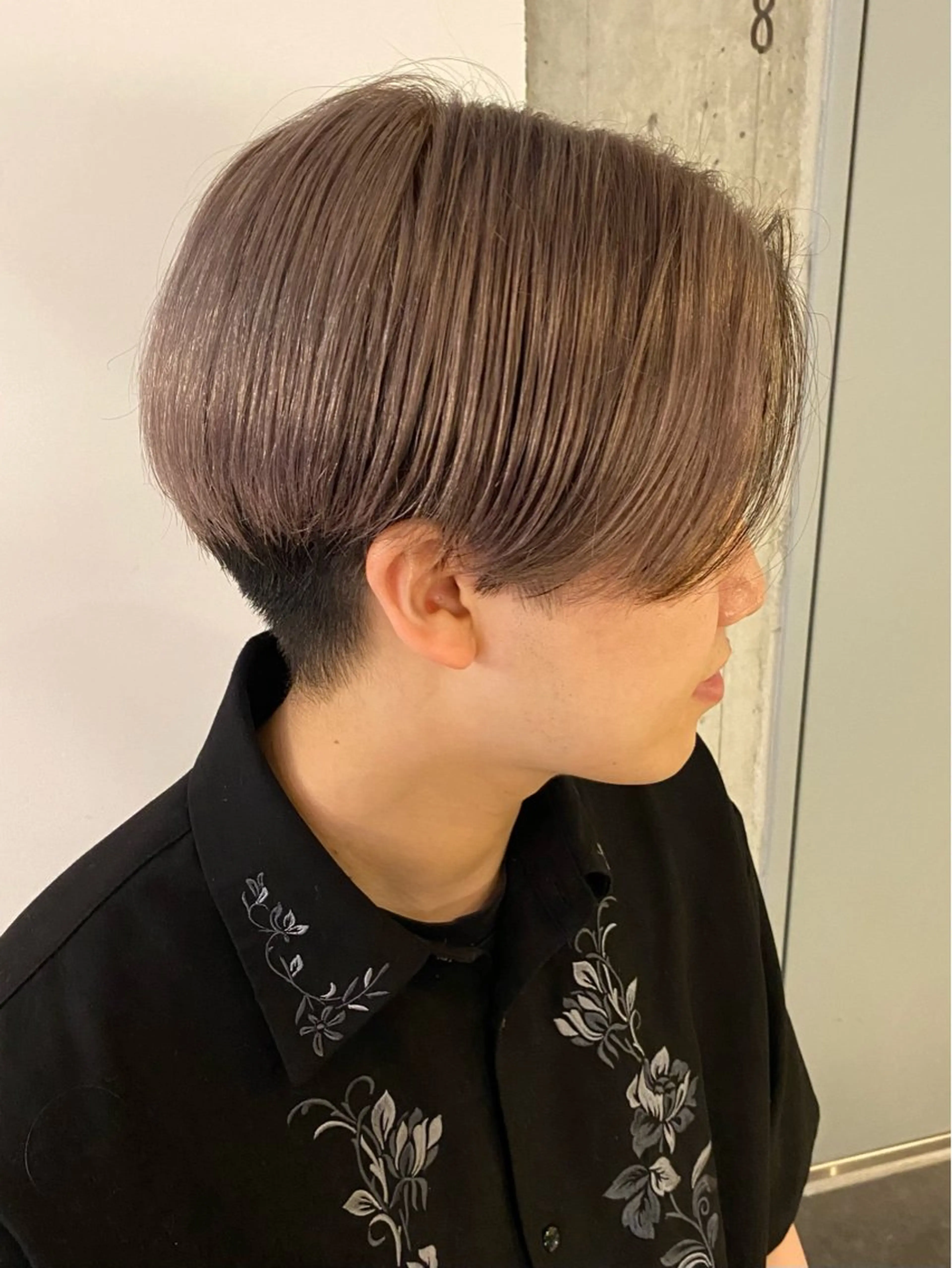 カラー メンズ グレージュ ヘアカラー トリートメント ヘアセット ベージュカラー🐏 🤎塚原優芽のヘアスタイル