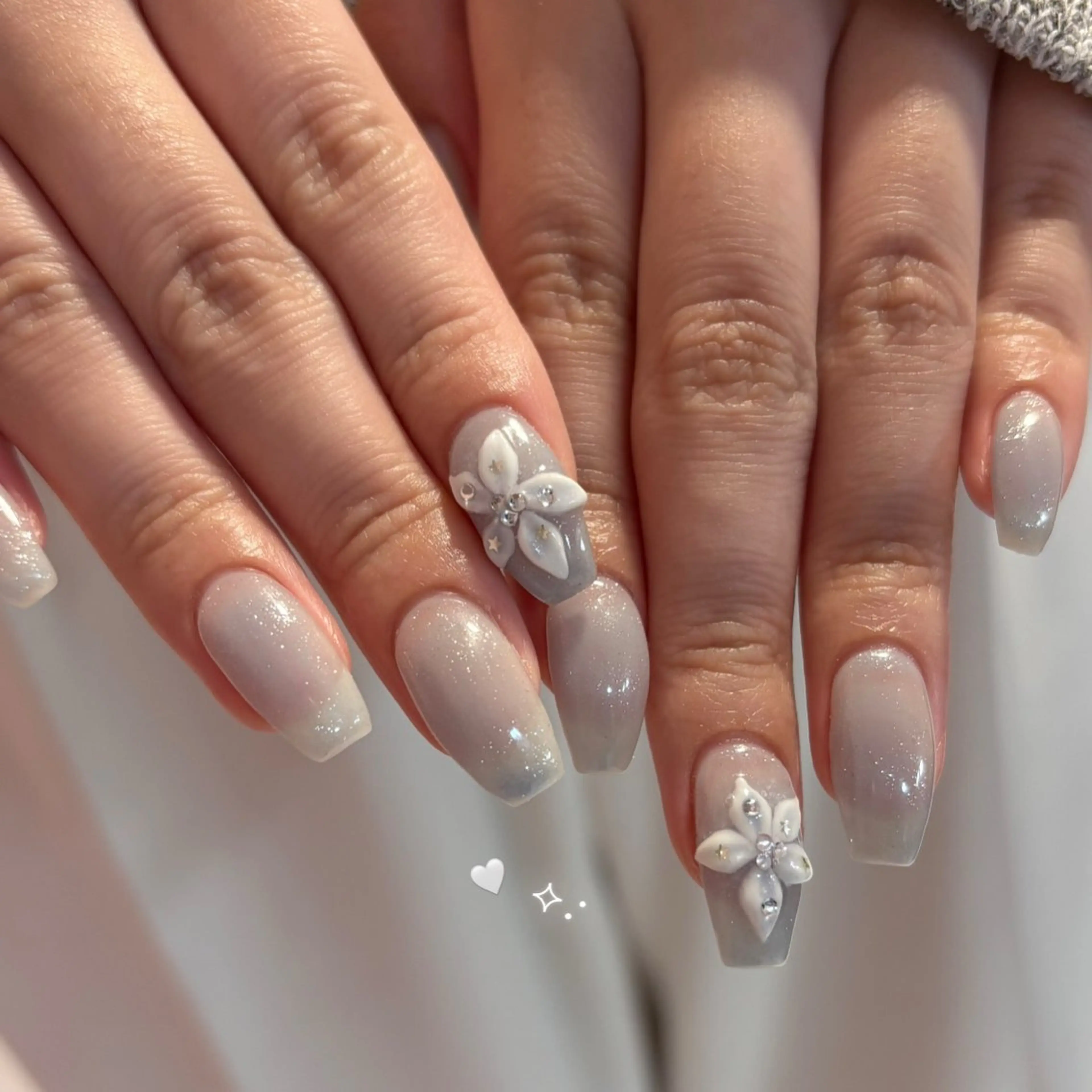 ネイル ハンドネイル EmaNail🎀 Haaruのネイルデザイン