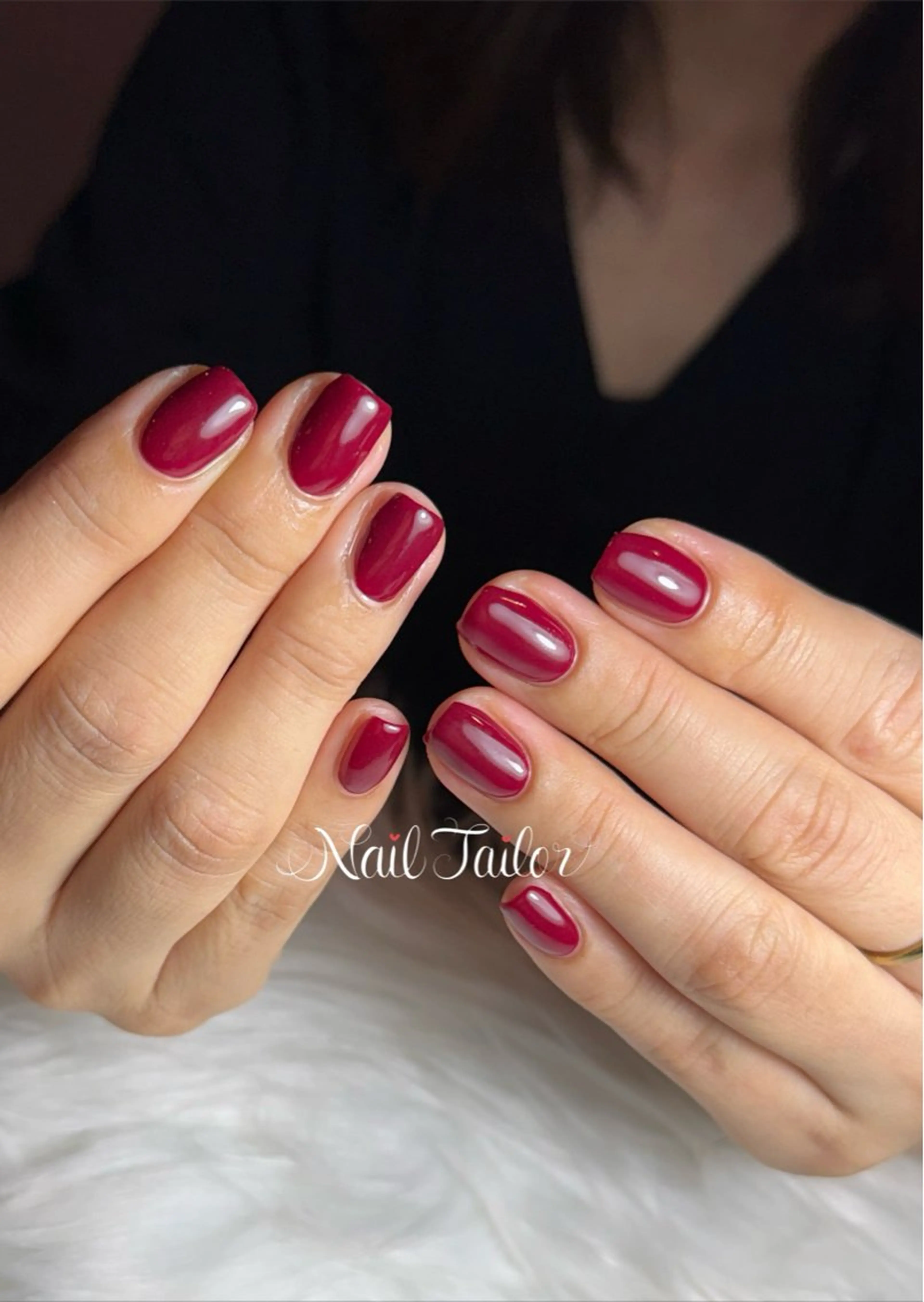 ネイル ボルドー 赤色 ショートネイル スクエアネイル ハンドネイル 〜Nail Tailor〜　ネイルテイラー所属・NailTailor ネイルテイラーのネイルデザイン