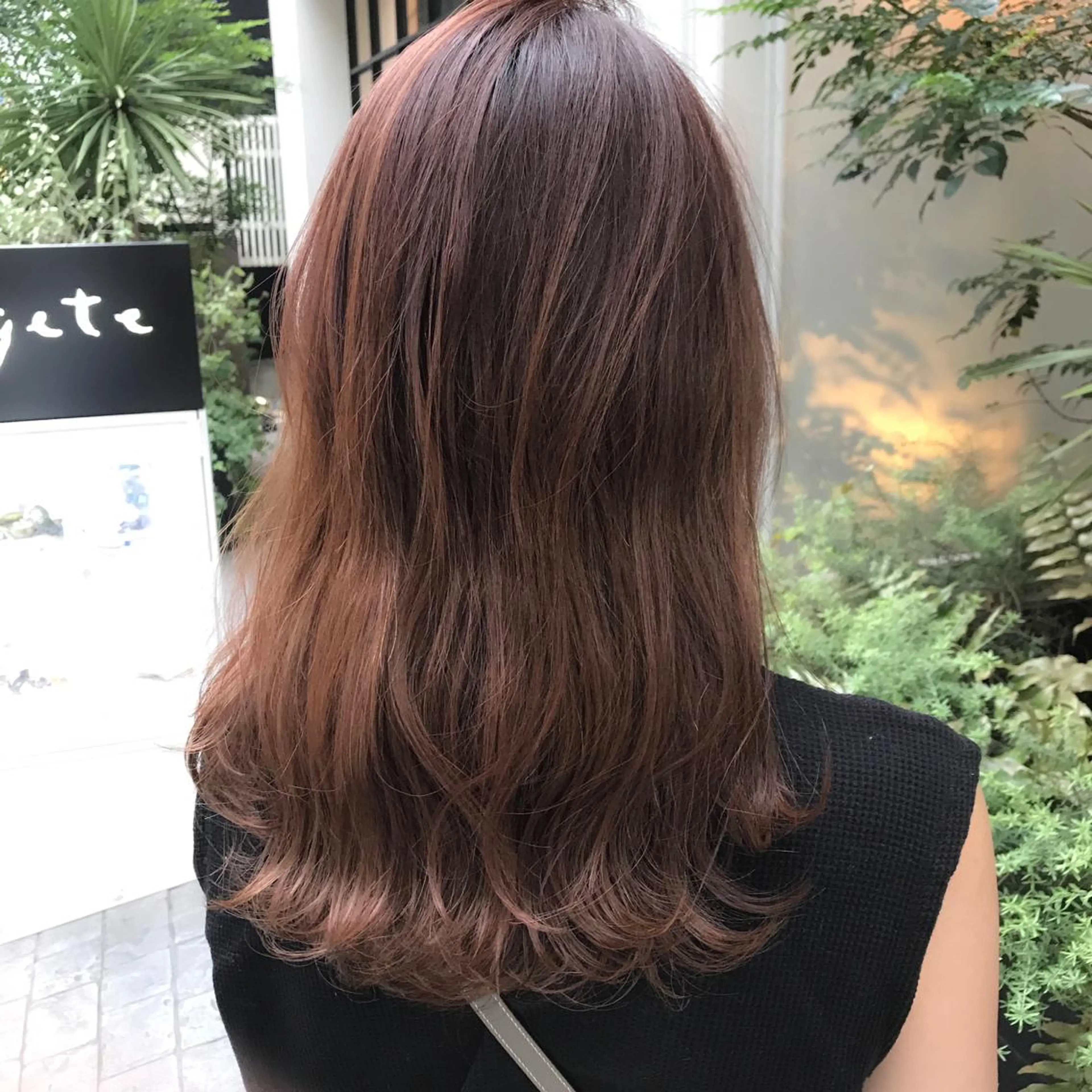 セミロング LOMA🇰🇷 銀座クボタのヘアスタイル
