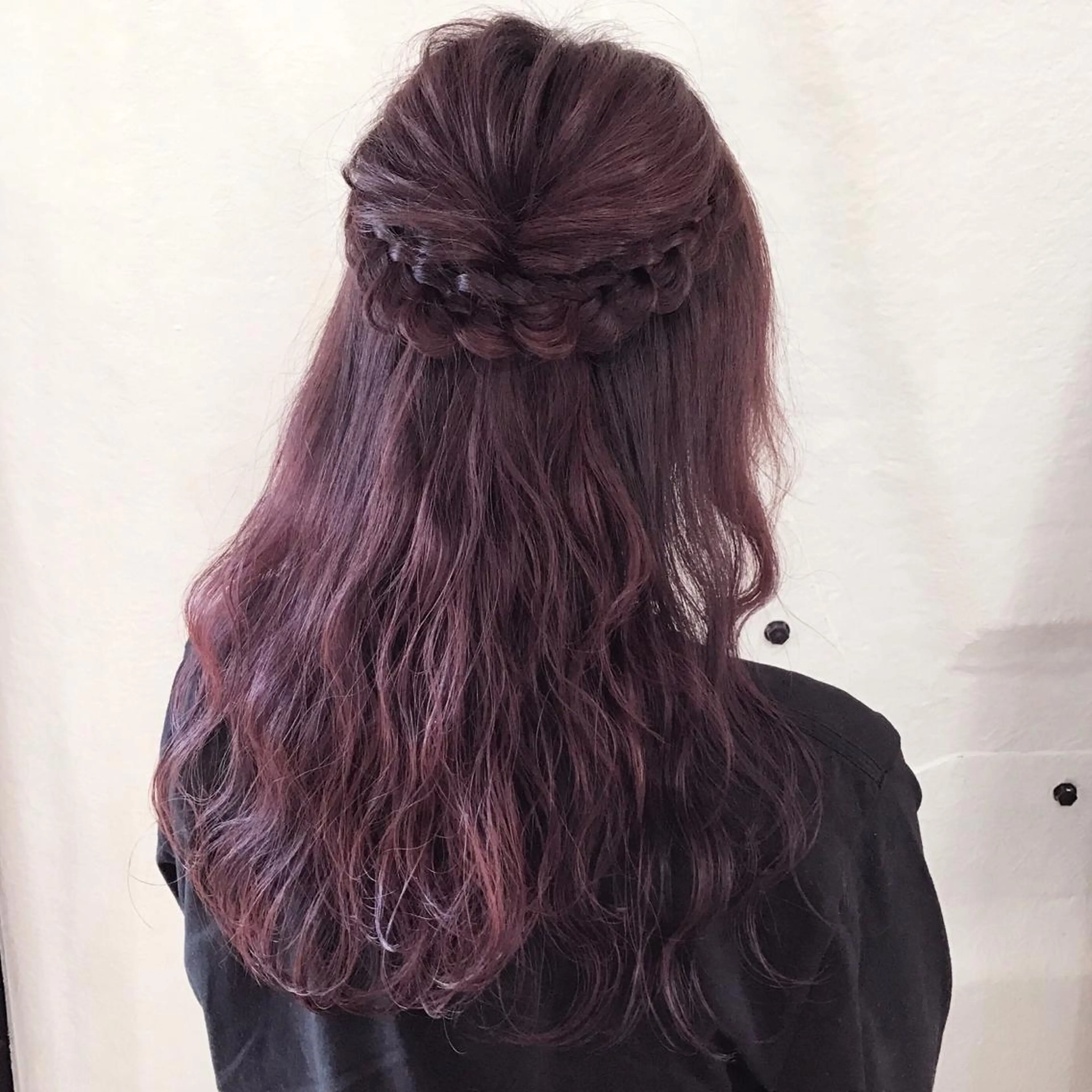 カラー ヘアアレンジ ブリーチ ラベンダーカラー ピンクカラー ピンクラベンダー 簡単アレンジ サロウィン所属・K-POP好き美容師 🇰🇷Kai.Yのヘアスタイル