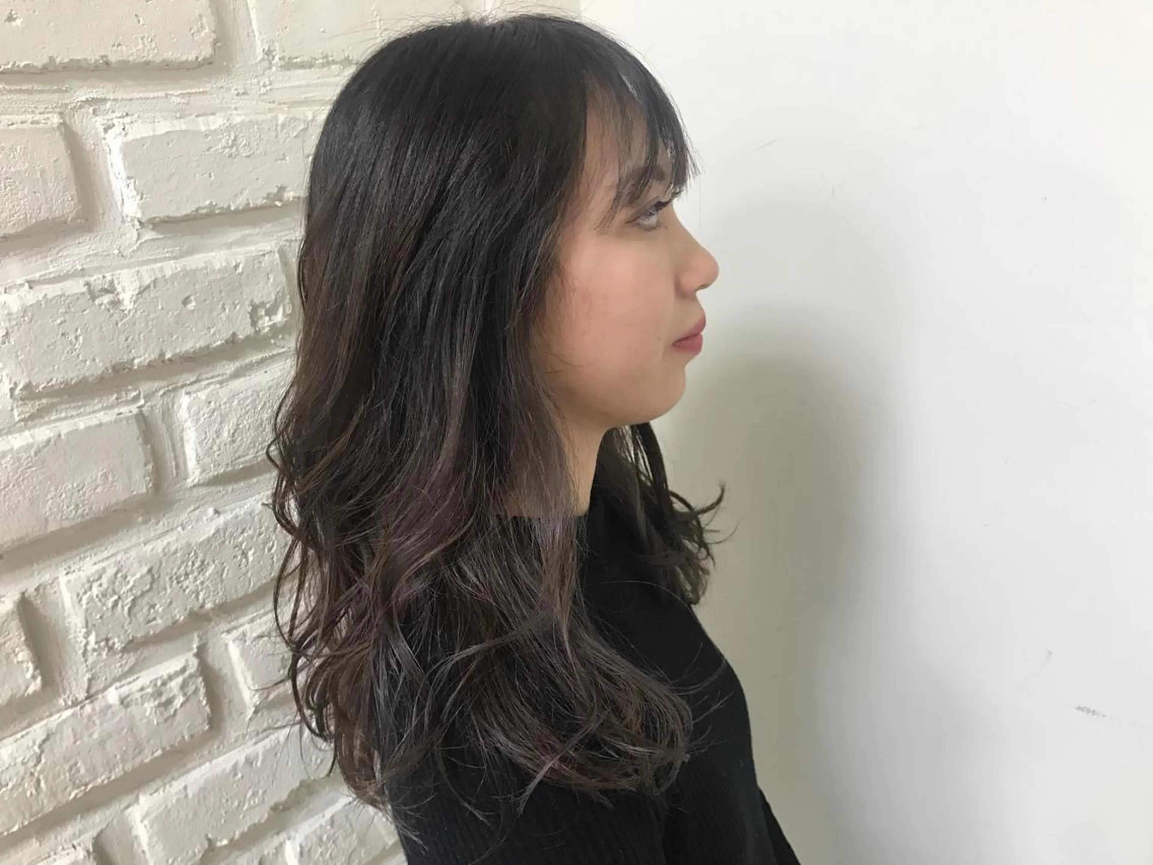 ロング カラー ブリーチ 透明感カラー グレージュ イルミナカラー 外国人風カラー 【暖色カラー特化】 中山由梨のヘアスタイル