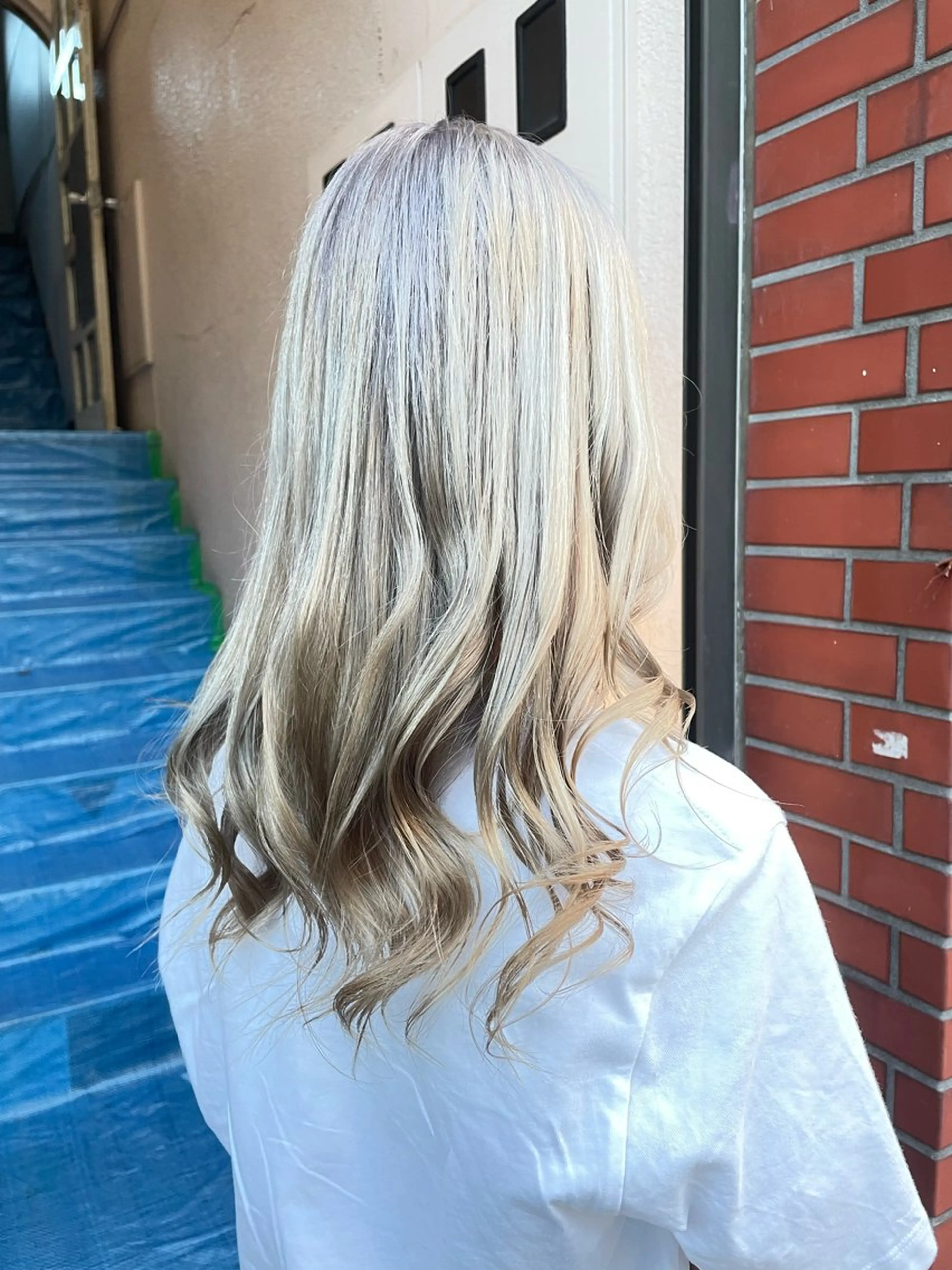 セミロング カラー 👑派手髪/カット 👑ANRYのヘアスタイル