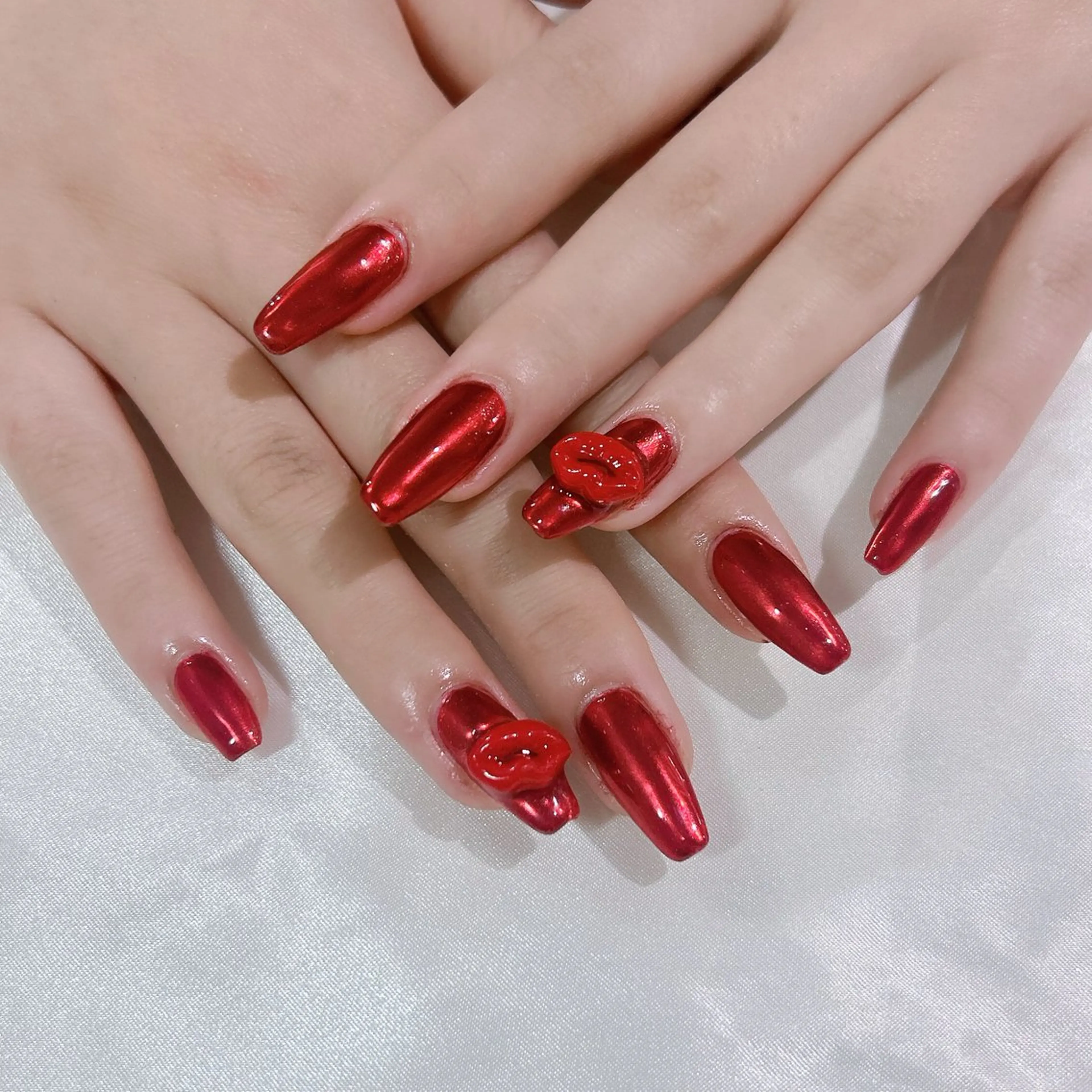 ネイル ジェルネイル キラキラネイル ミラーネイル パラジェル 赤色 ハンドネイル Nail Kのネイルデザイン