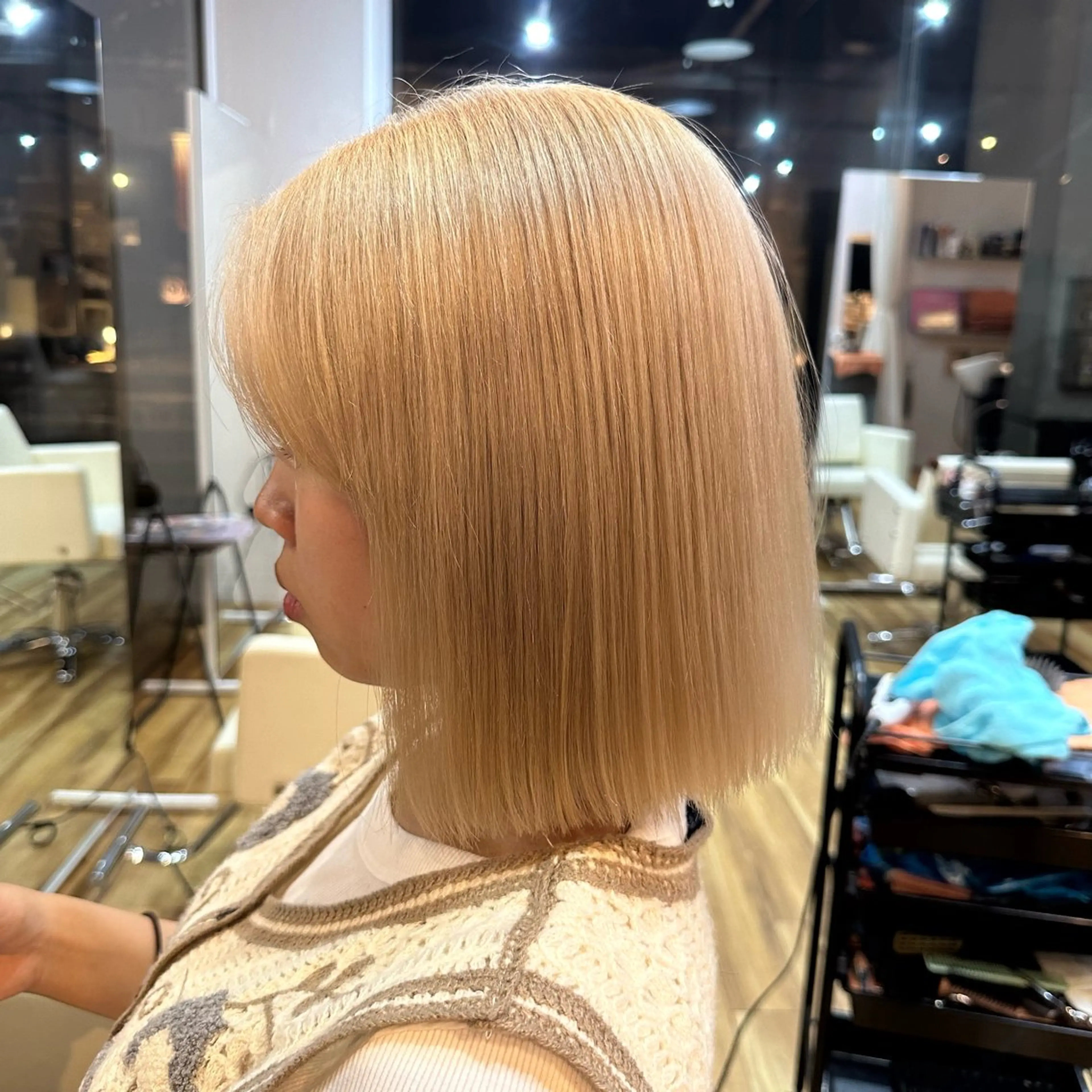 カラー ベージュカラー ブリーチ ブロンド ブロンドベージュ ヘアカラー 大原 正寛のヘアスタイル