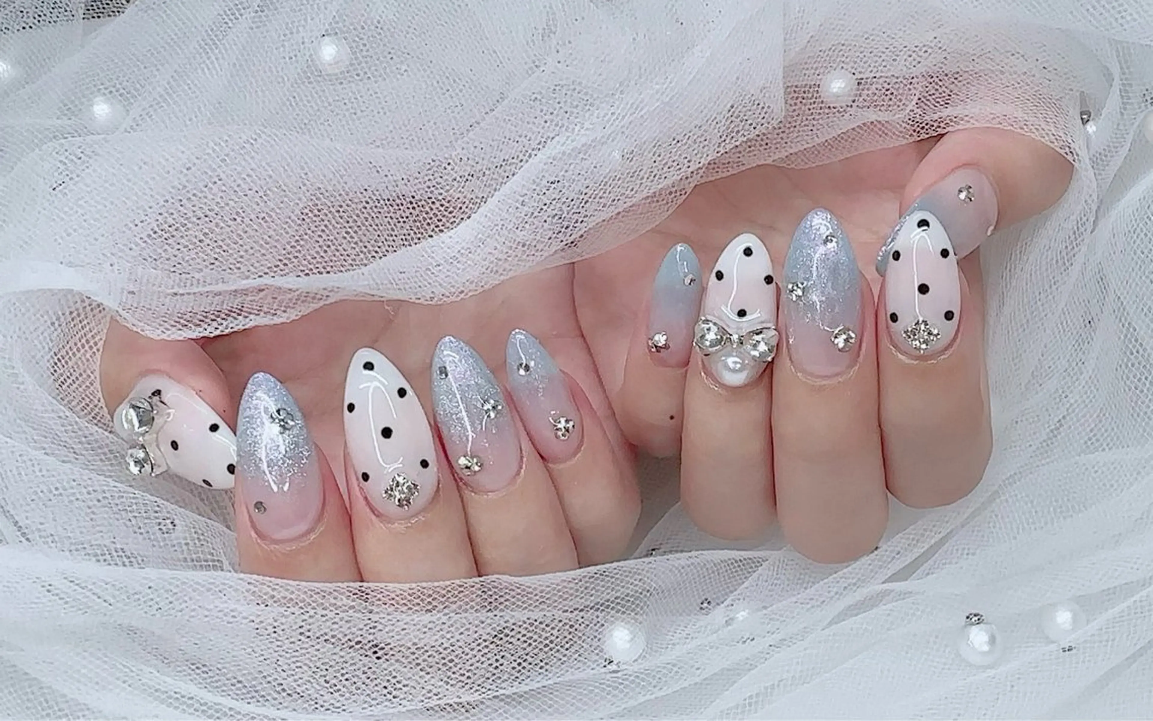 ネイル R nailsalon所属・R salonのネイルデザイン