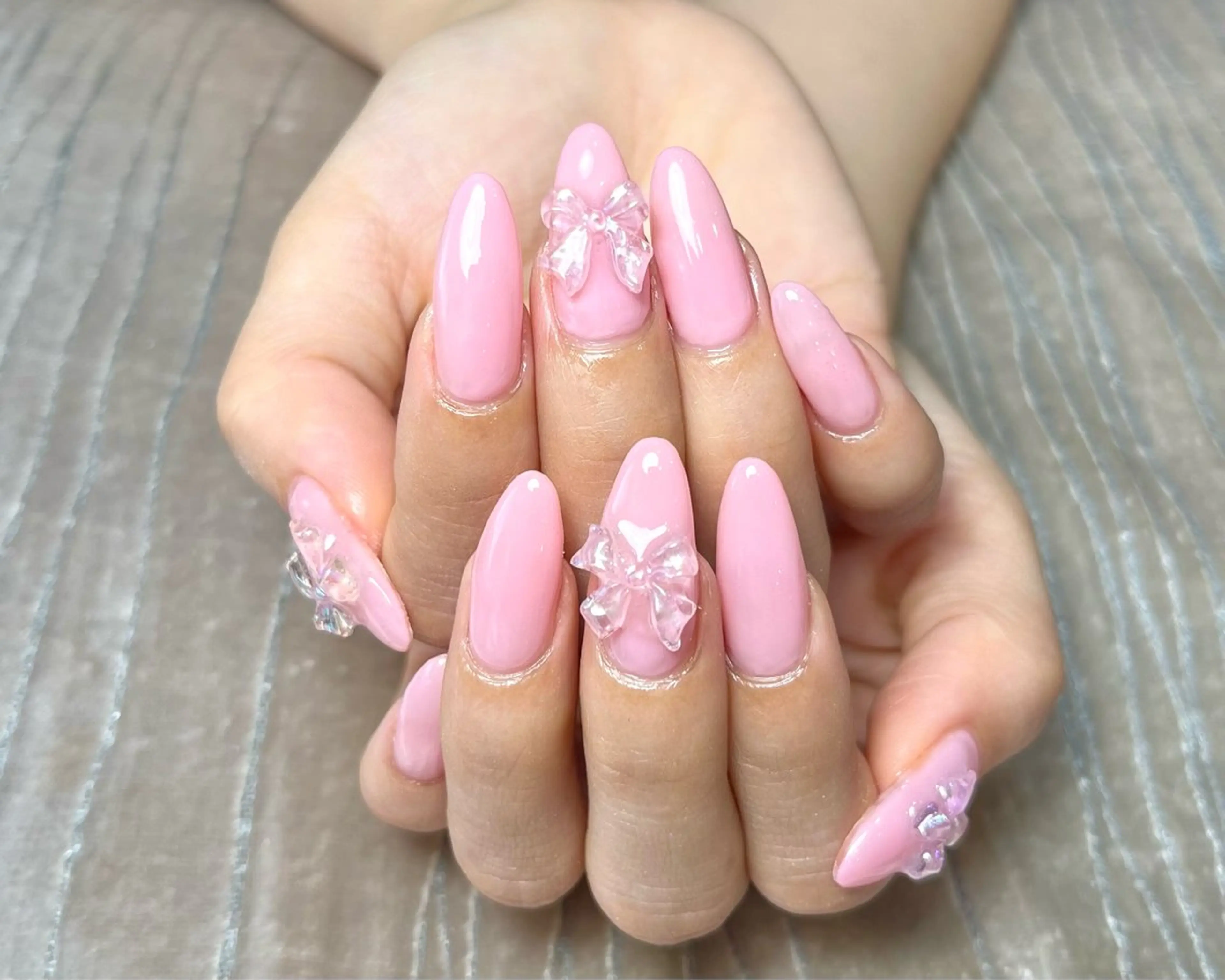 ネイル ジェルネイル ワンカラーネイル パラジェル ピンク リボン ハンドネイル Salute本店 🦋仲原里佳のネイルデザイン