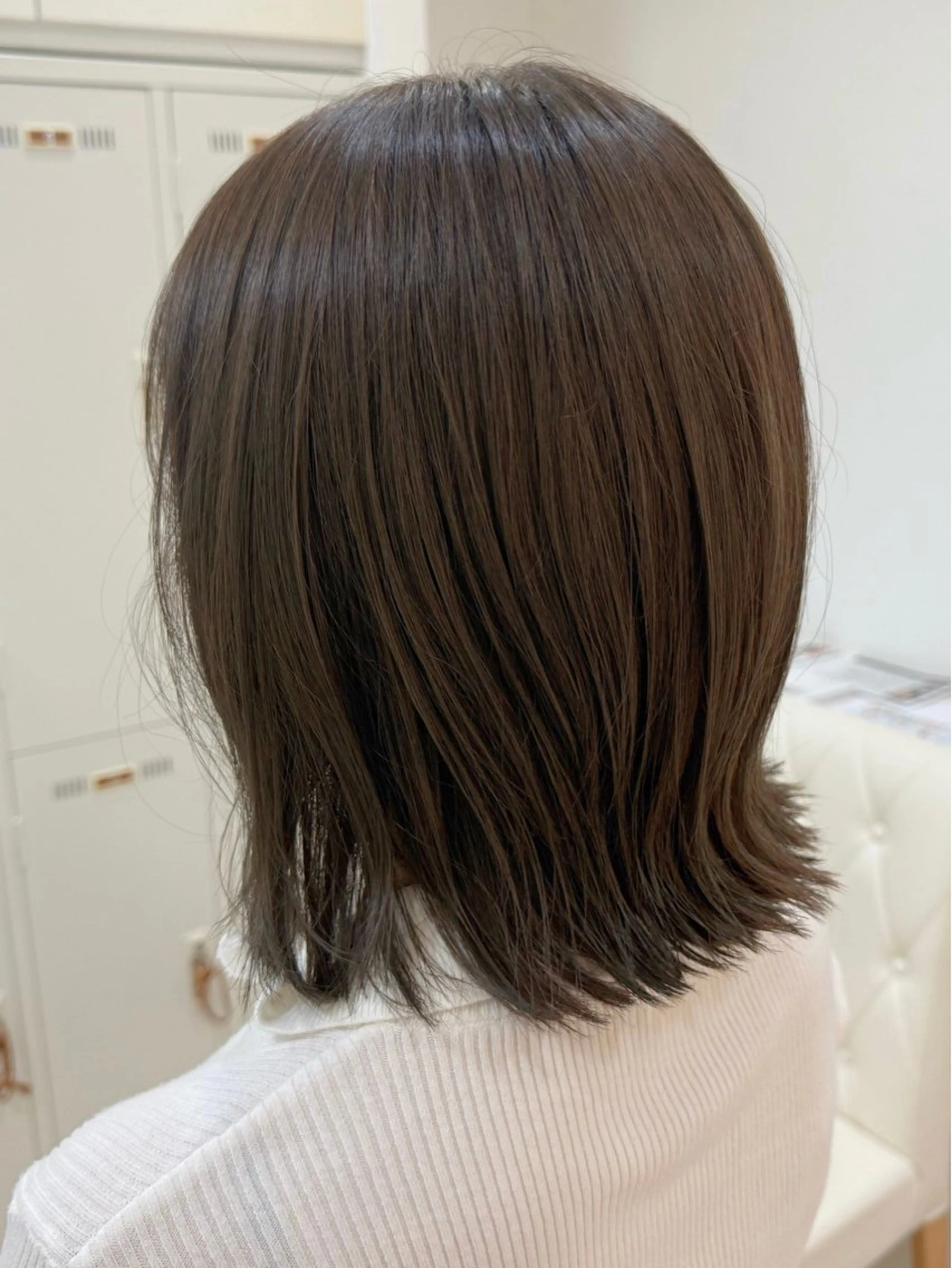 ミディアム カラー グレージュ オリーブグレージュ オリーブグレー カット ヘアカラー トリートメント 髪質改善縮毛矯正 💎TOMOのヘアスタイル