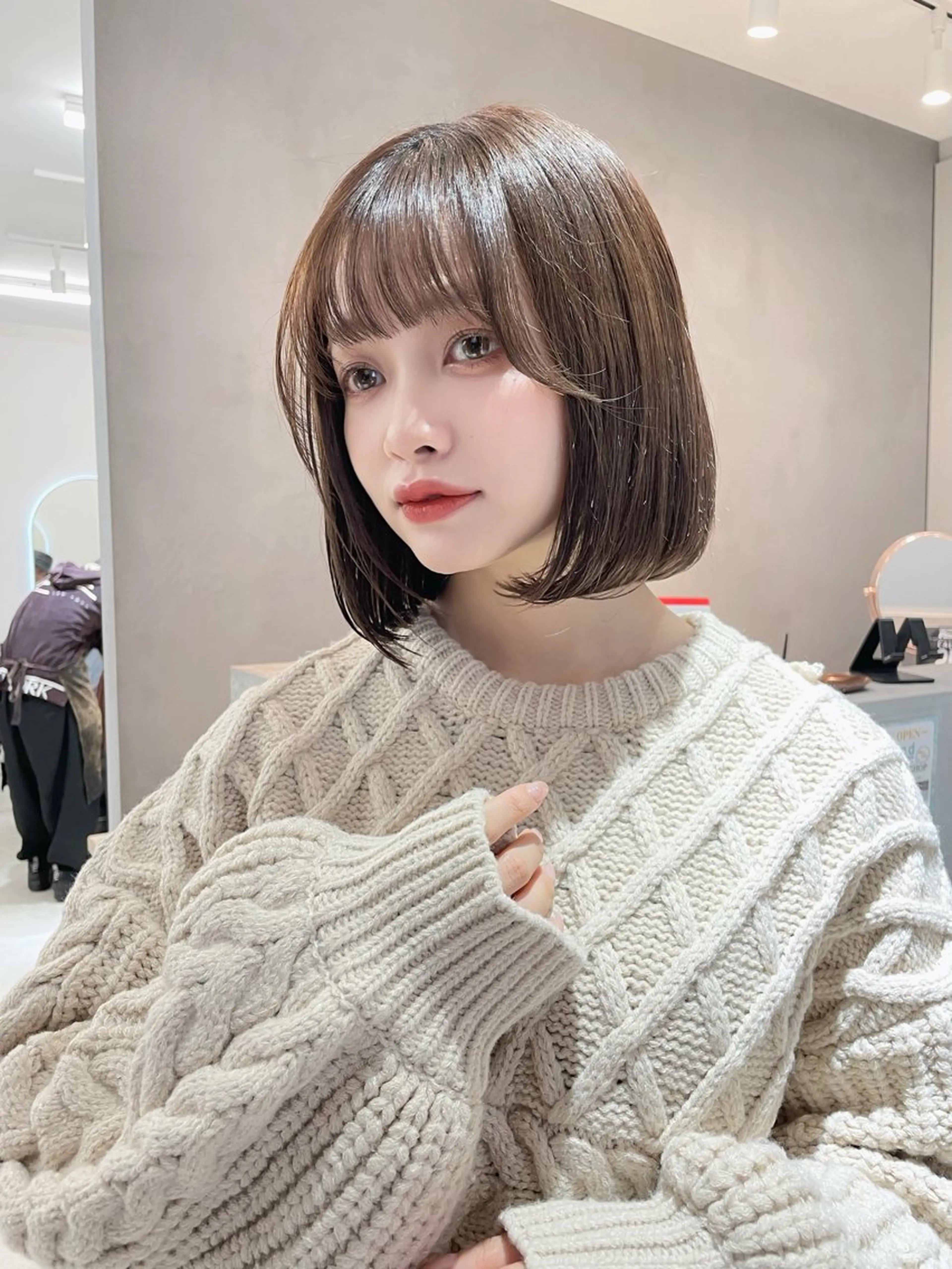 ショート ボブ 縮毛矯正 オオクラ マオのヘアスタイル