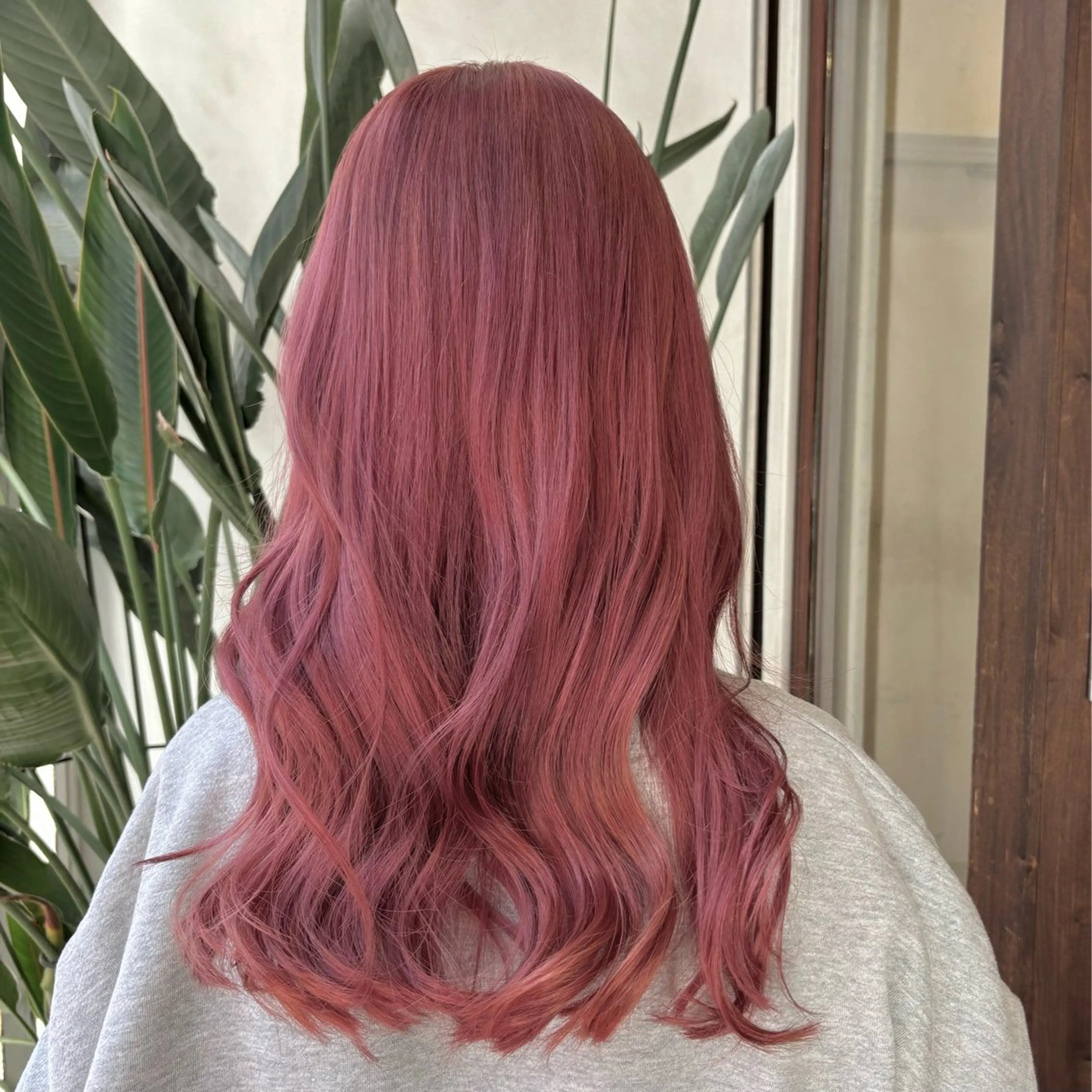 ロング 倉爪 歩実のヘアスタイル