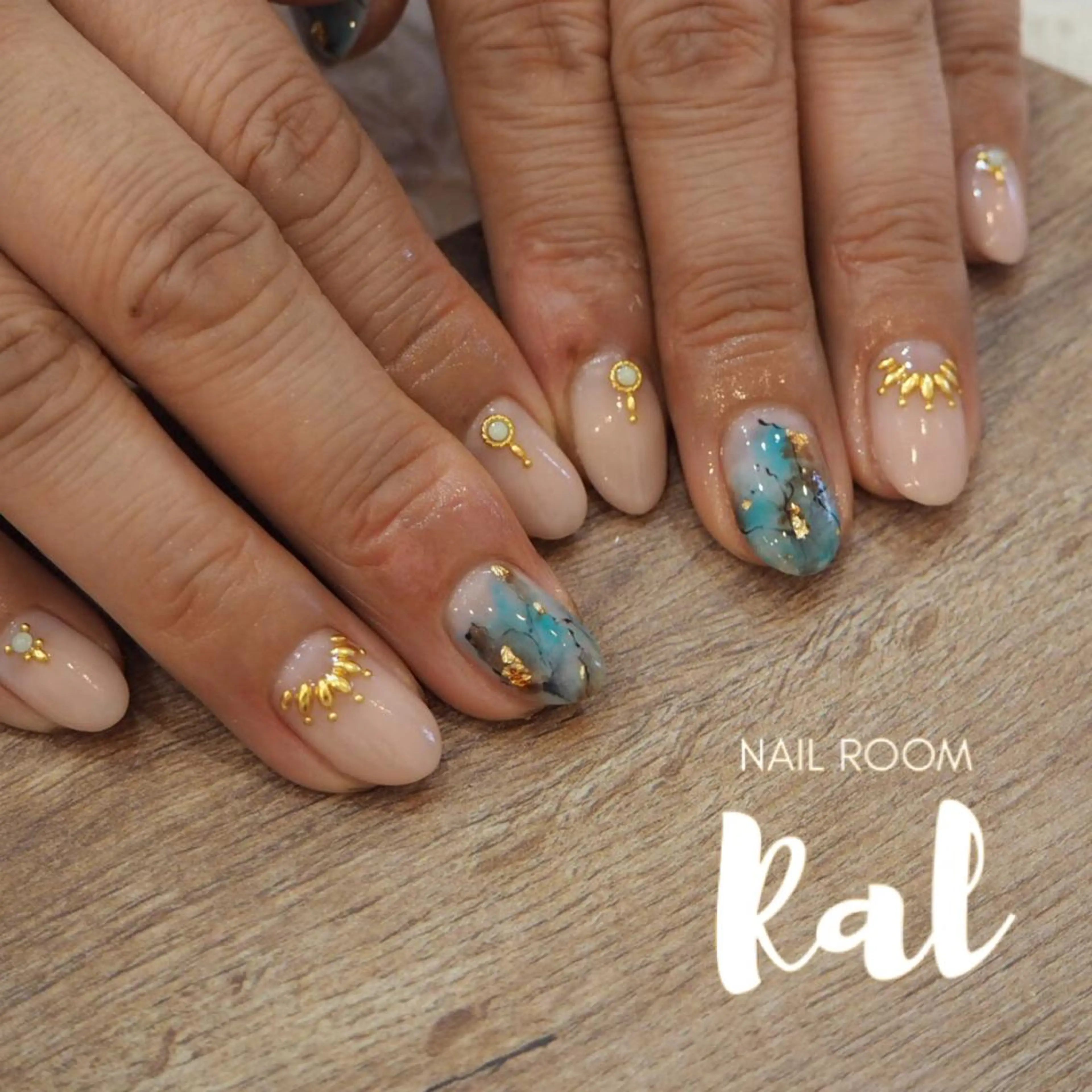 ネイル 山本 友理のネイルデザイン