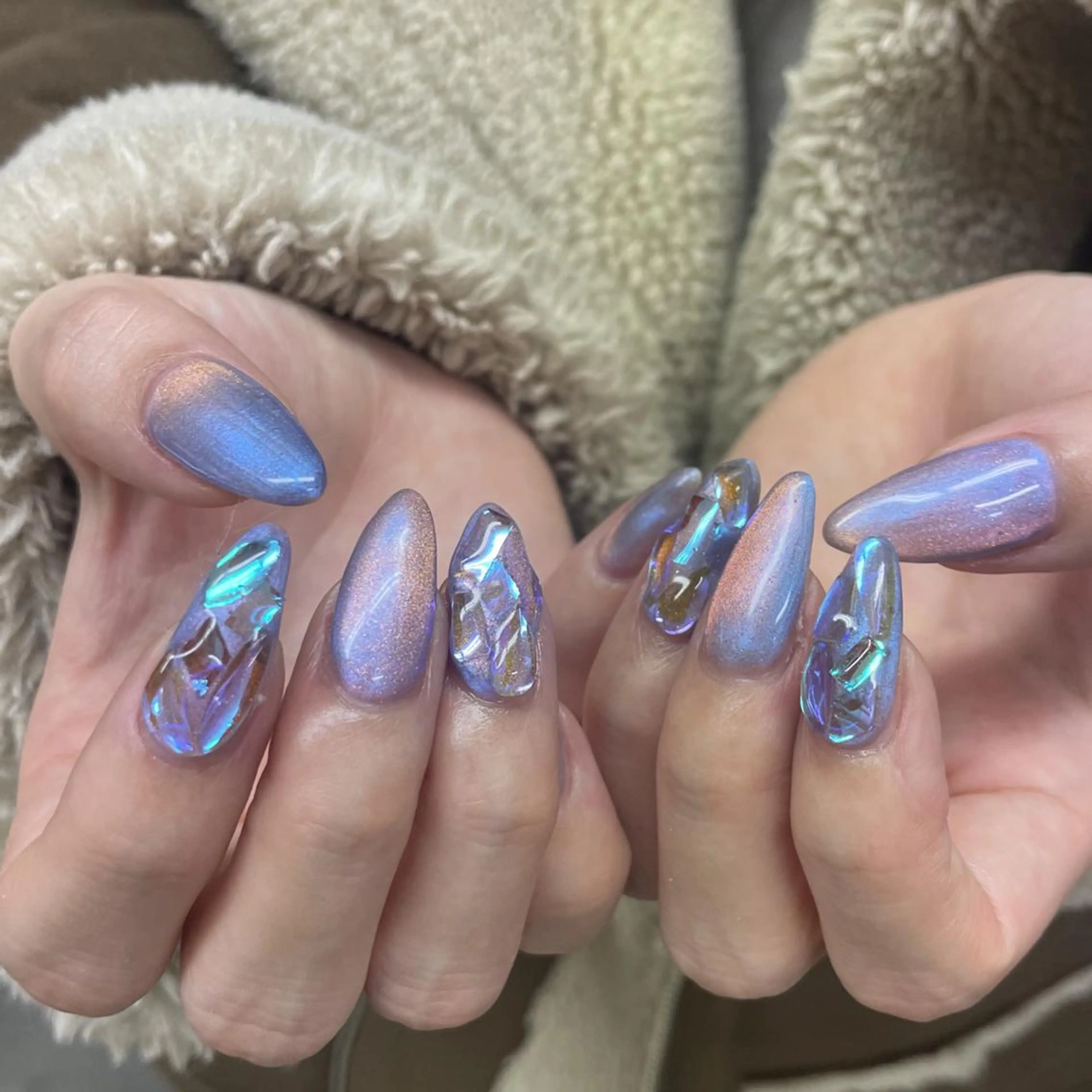 ネイル アートネイル ジェルネイル キラキラネイル ニュアンスネイル スカルプネイル ハンドネイル nailstudio eviz新宿店のネイルデザイン