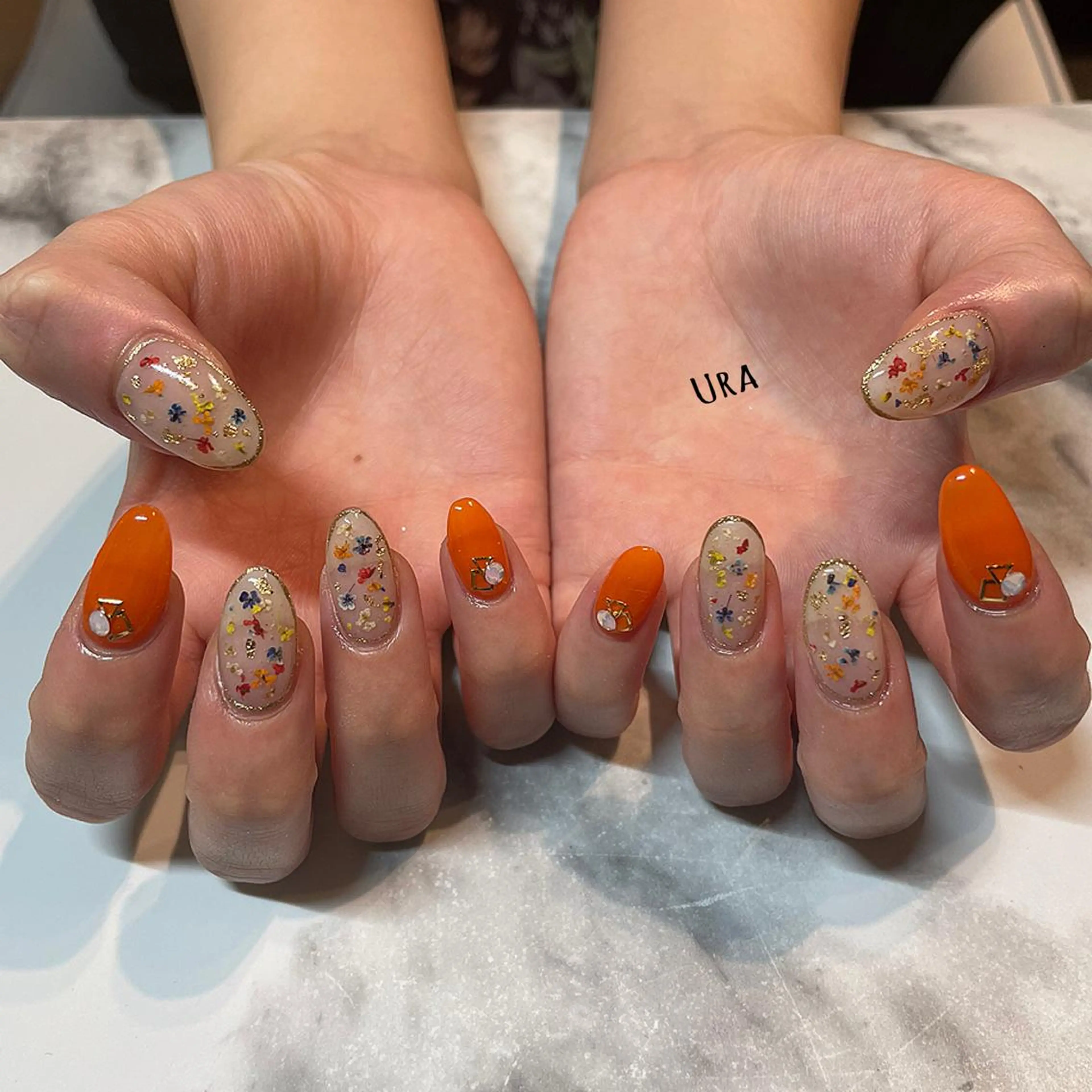 ネイル UrakoNail 《nail》のネイルデザイン