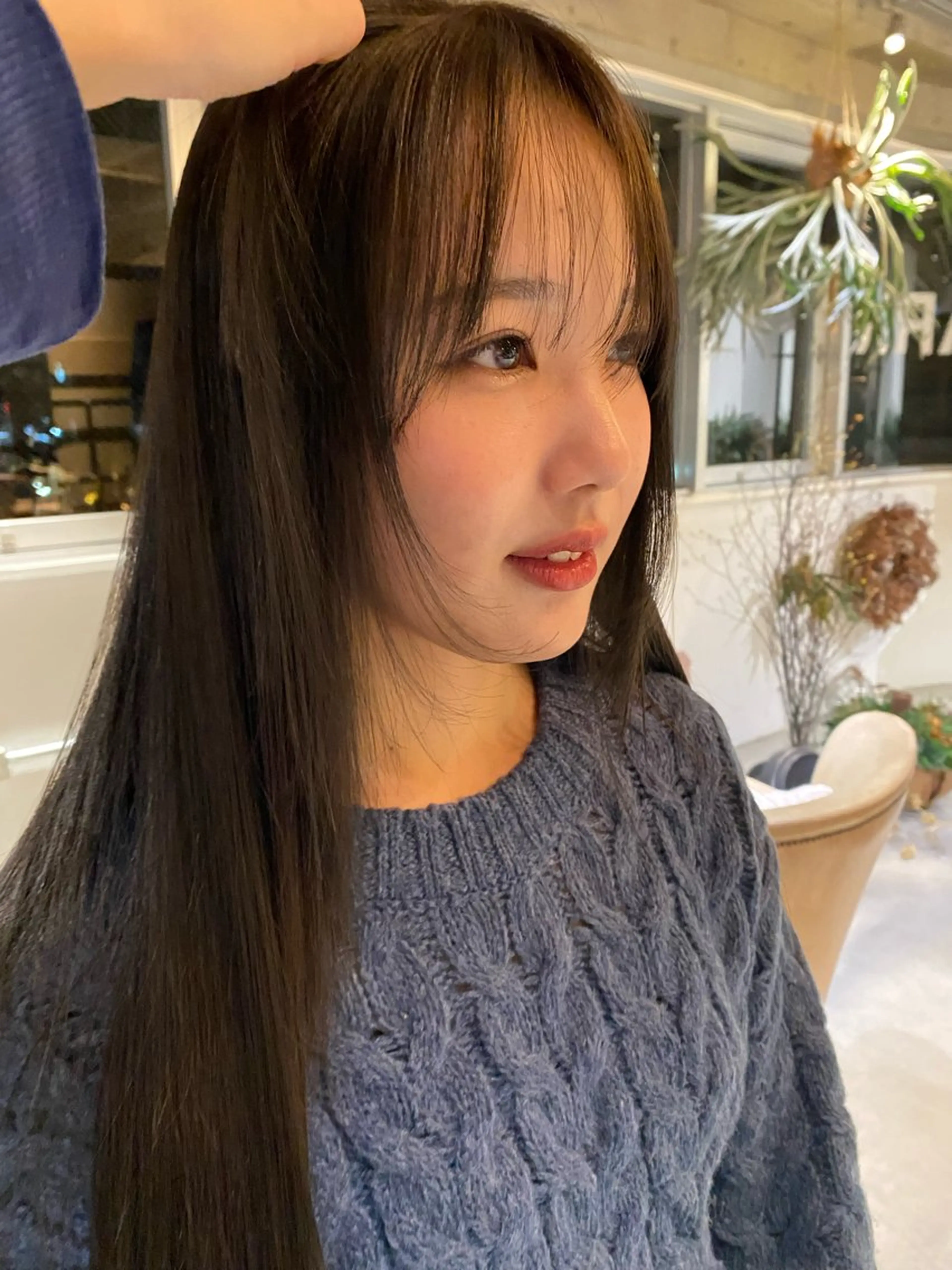 ロング 顔まわりレイヤー 顔周りカット レイヤーカット PARK　枝元 みうのヘアスタイル