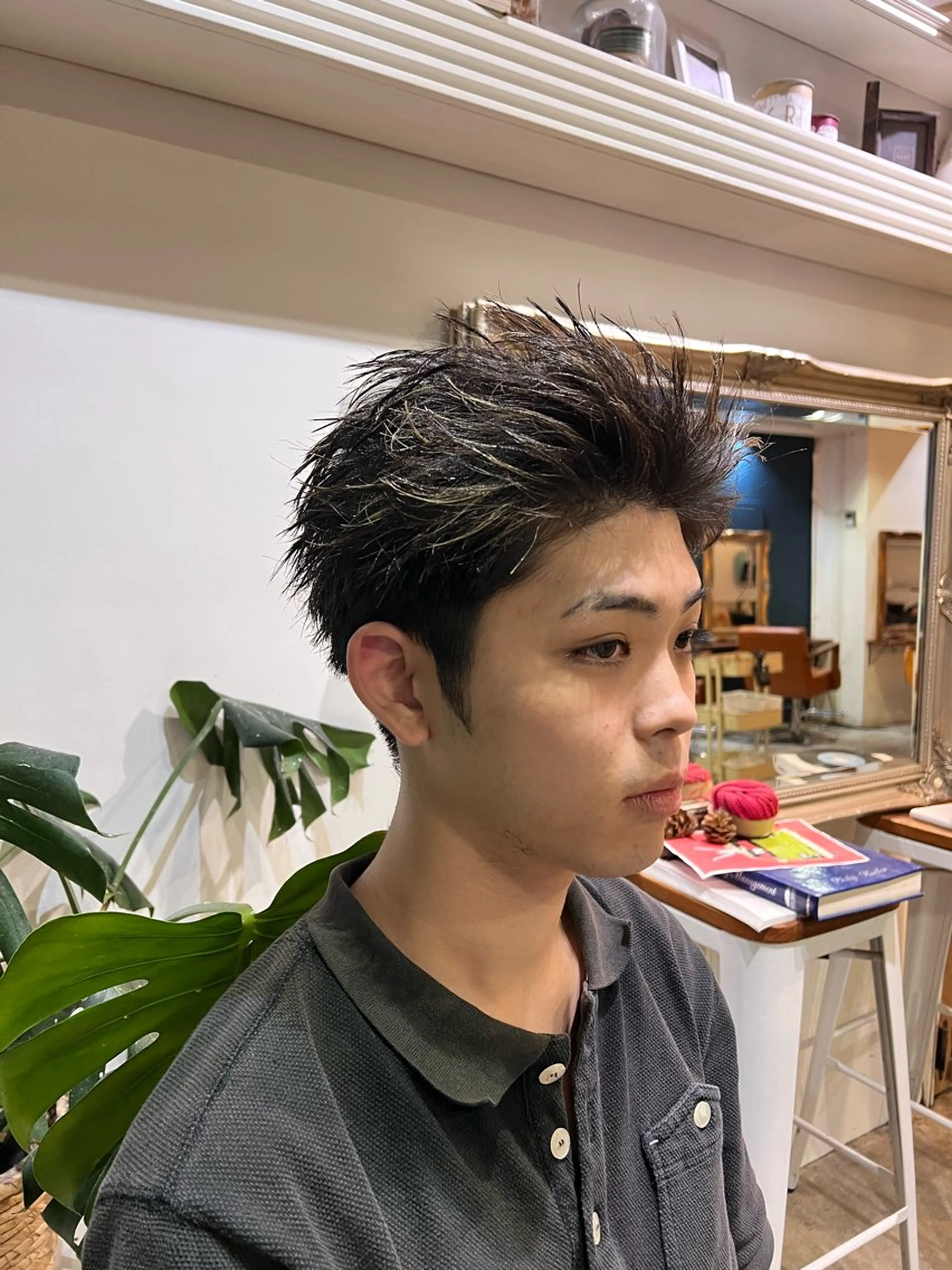 ショート ヘアアレンジ メンズ メンズメッシュ スパイキーショート ショートヘア ヘアカラー トリートメント ヘッドスパ ヘアセット 山口 竣也のヘアスタイル