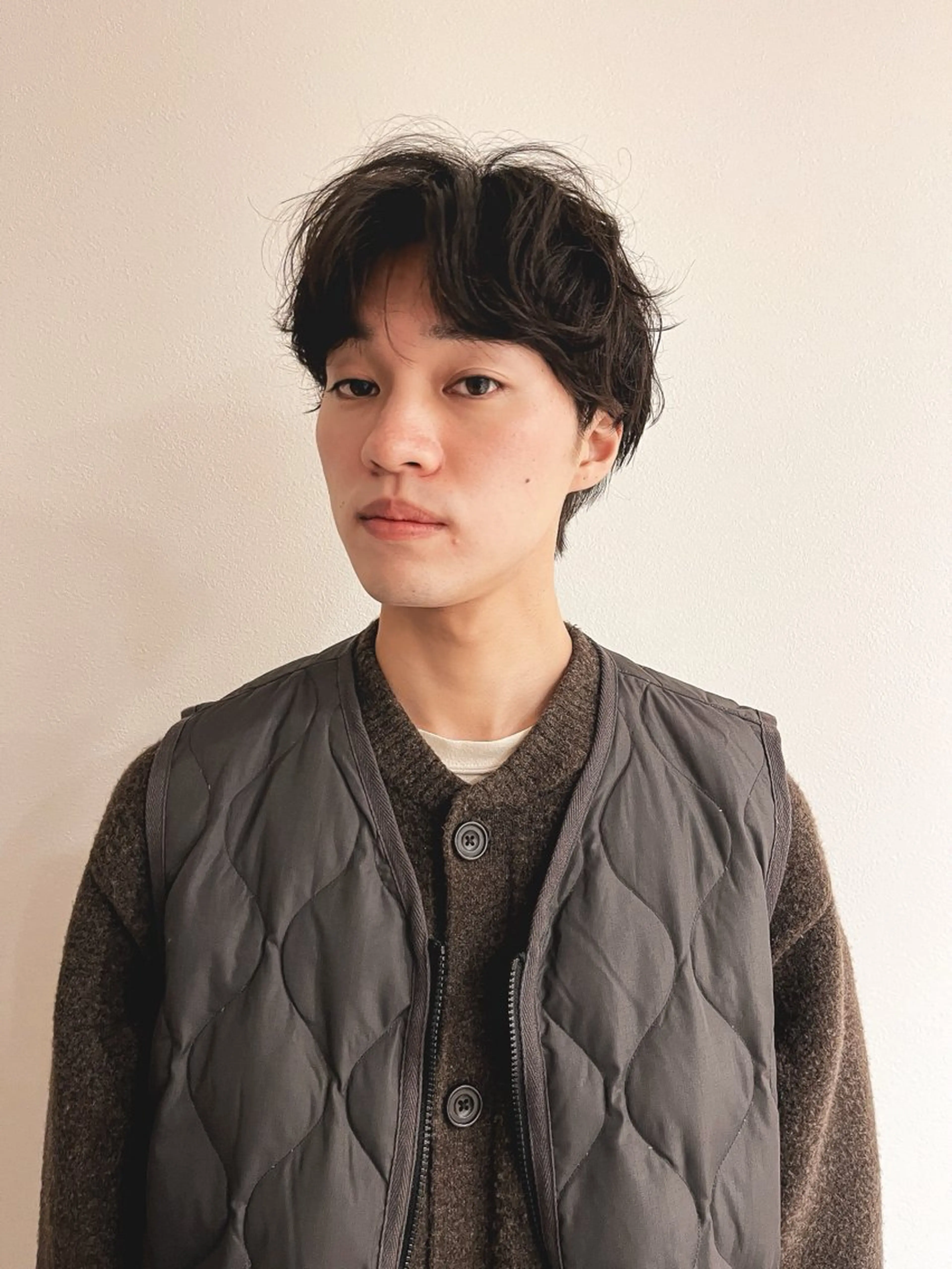 ショート パーマ メンズ メンズパーマ くせ毛 ニュアンスパーマ メンズハイトーン/栄 /イトウタケルのヘアスタイル