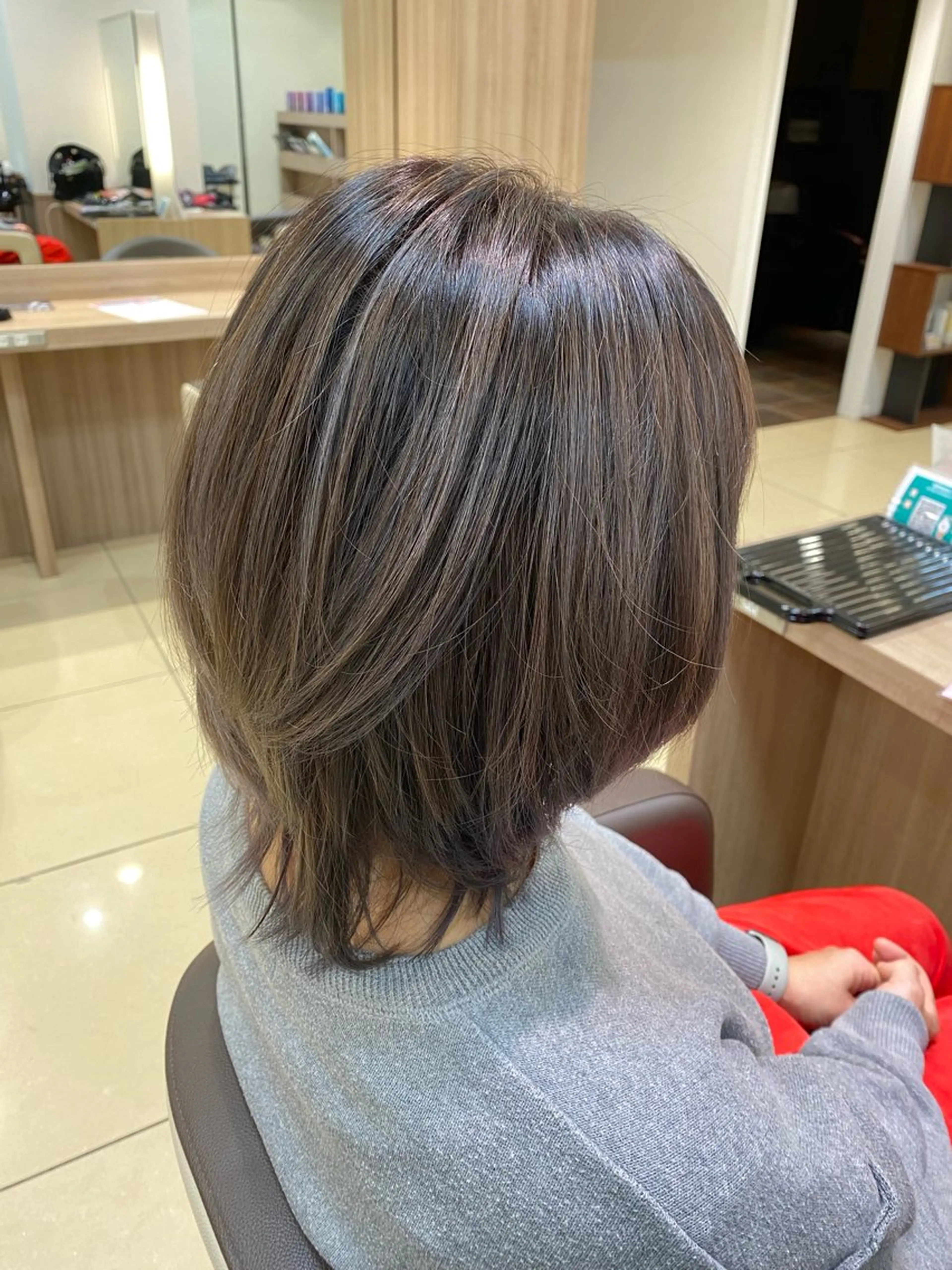 ミディアム カラー バレイヤージュ レイヤーカット カット ヘアカラー カラー✨縮毛矯正/ 松井克樹のヘアスタイル