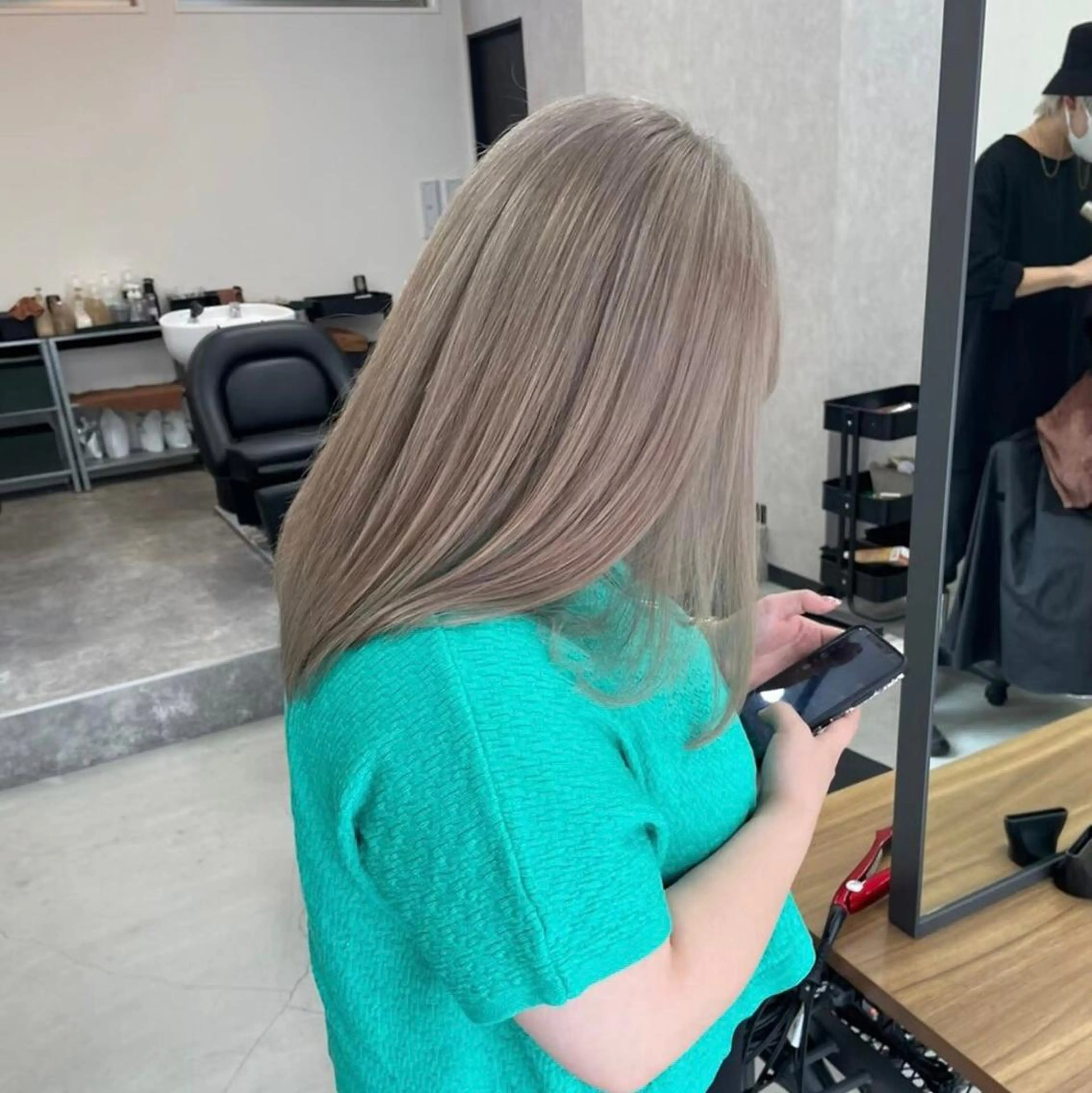 ロング 韓国風カラー ボブ 外国人風カラー ハイライト 髪質改善 メンズカット✂️ ¥2,200〜*土田のヘアスタイル
