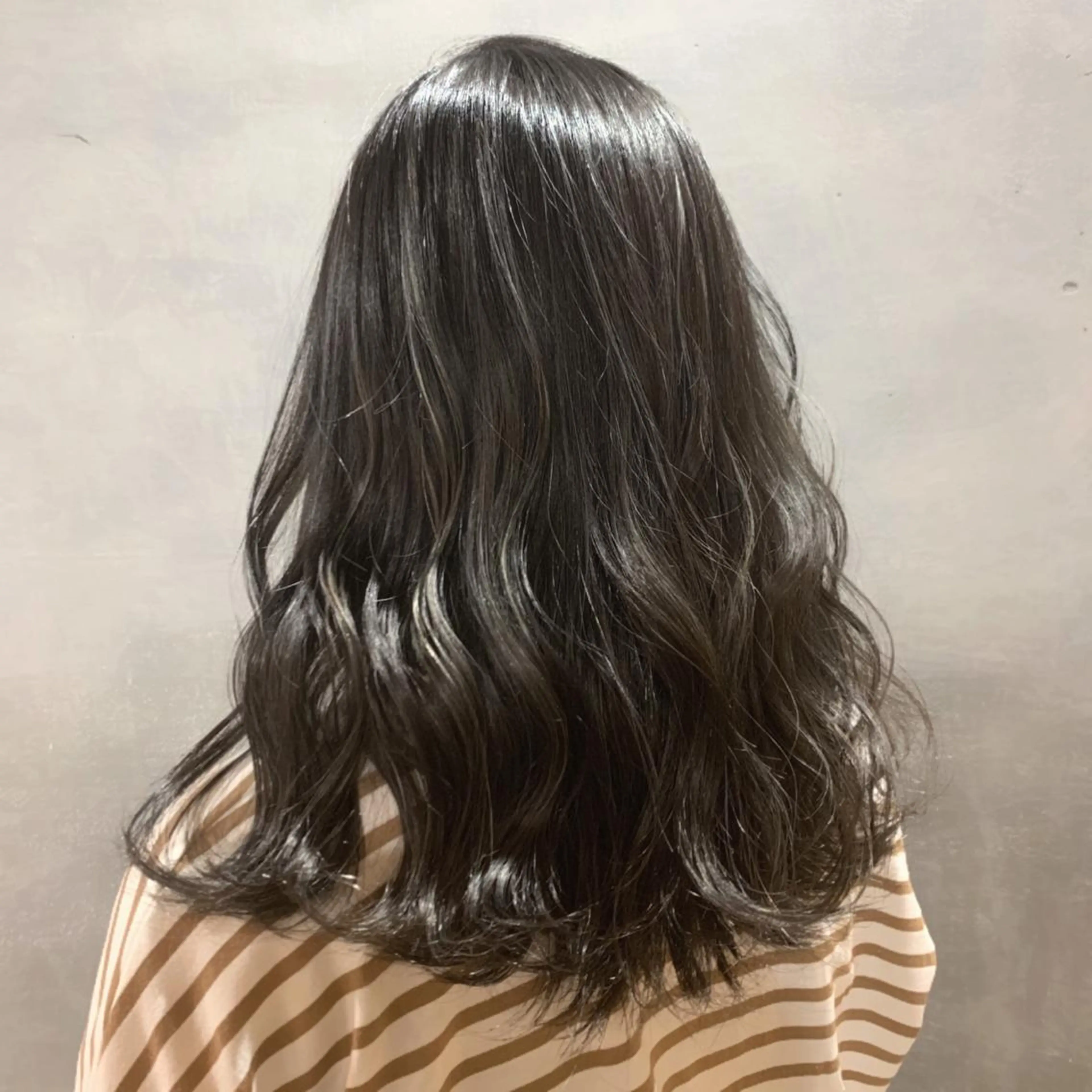 セミロング カット ヘアカラー トリートメント Jewel Box所属・髪質改善ストレート 特化⭐️杉本奈稀沙のヘアスタイル