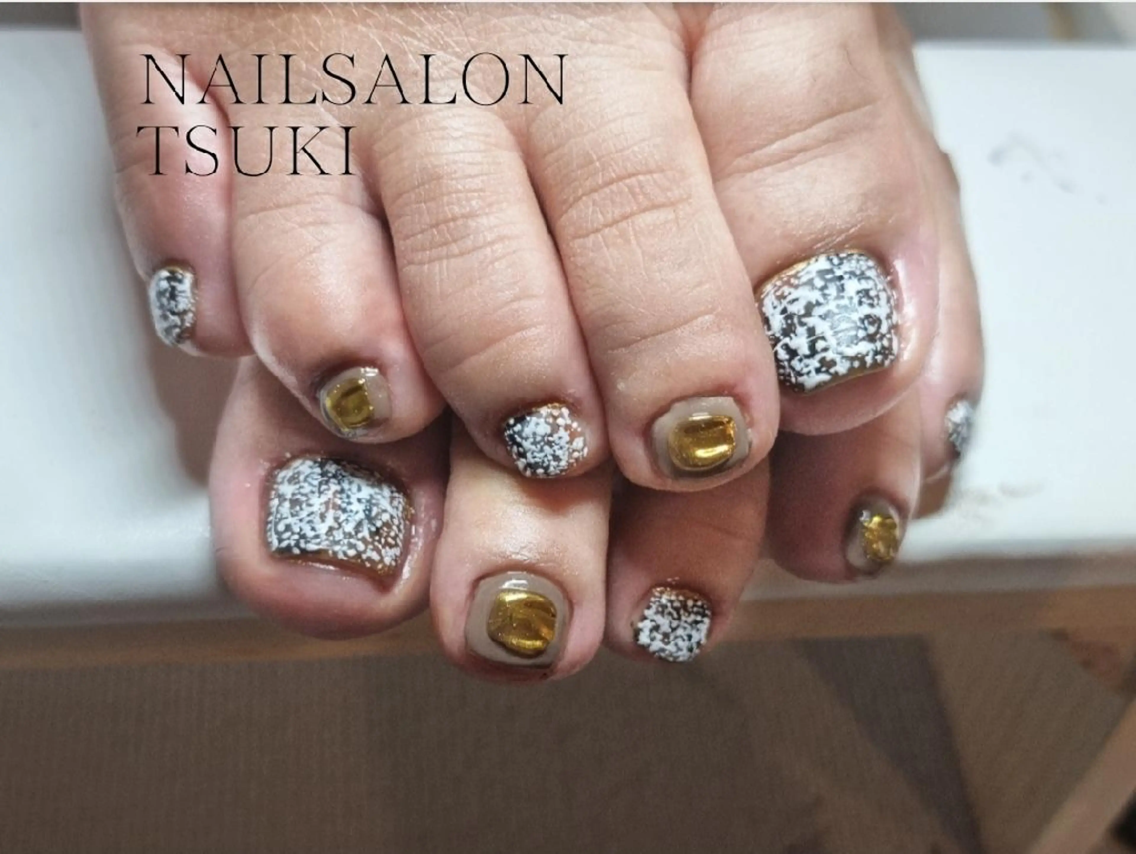 ネイル フットネイル ニュアンスネイル オフィスネイル ツイードネイル 冬ネイル ハンドネイル Tsuki.所属・Nailsalon Tsuki.のネイルデザイン