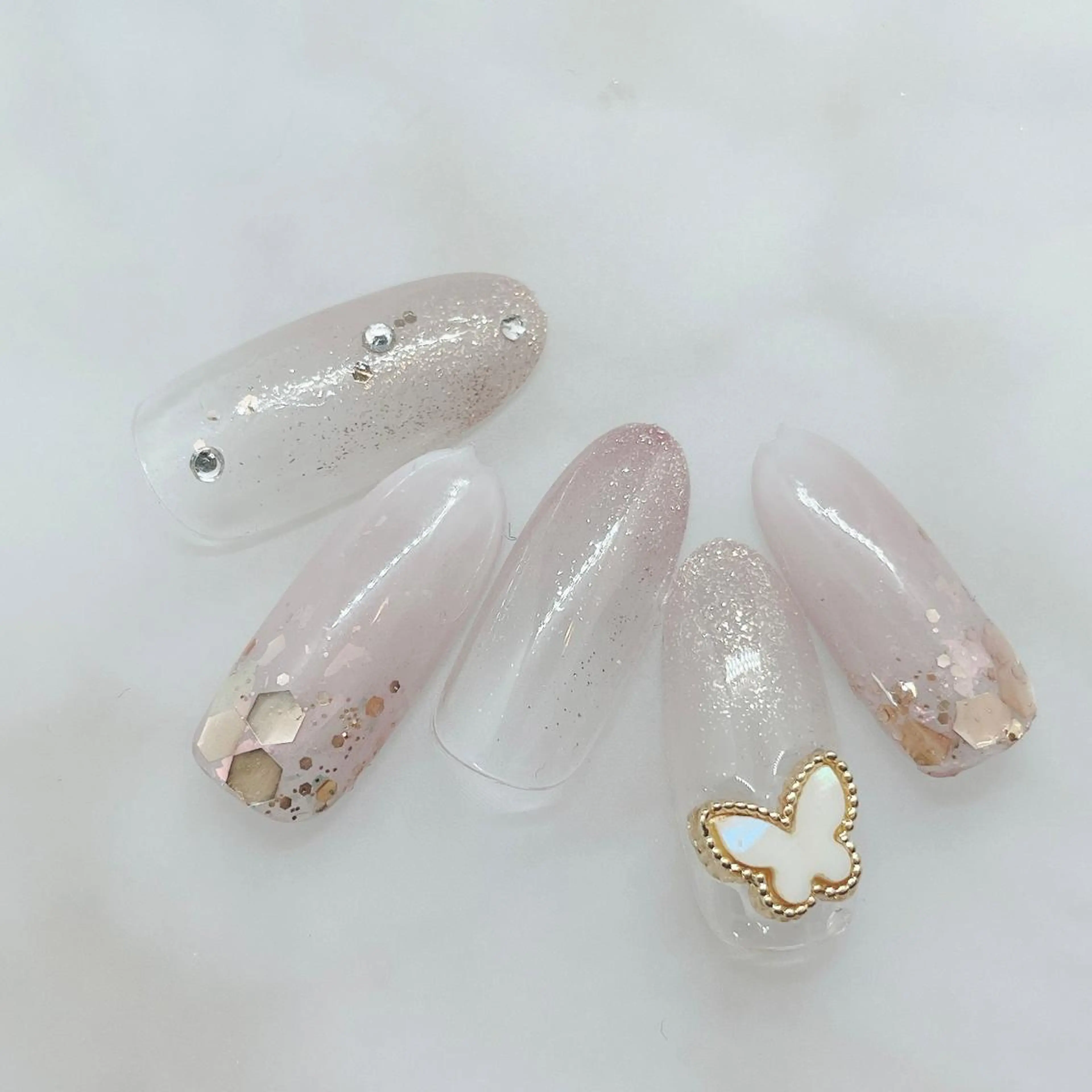 ネイル ハンドネイル A85G ayakoのネイルデザイン