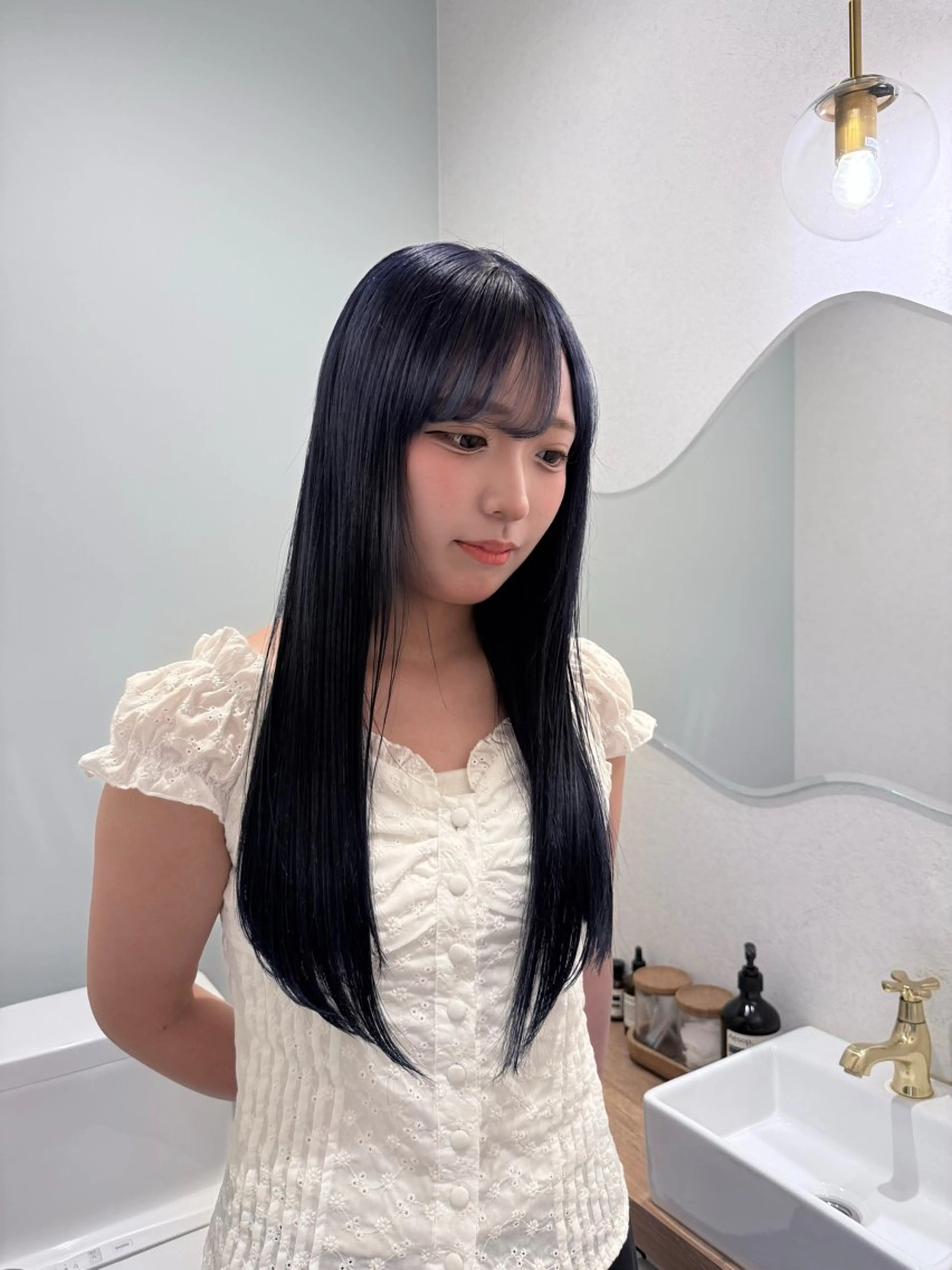 ケアブリーチ1回(リタッチ込)＋カラーの写真