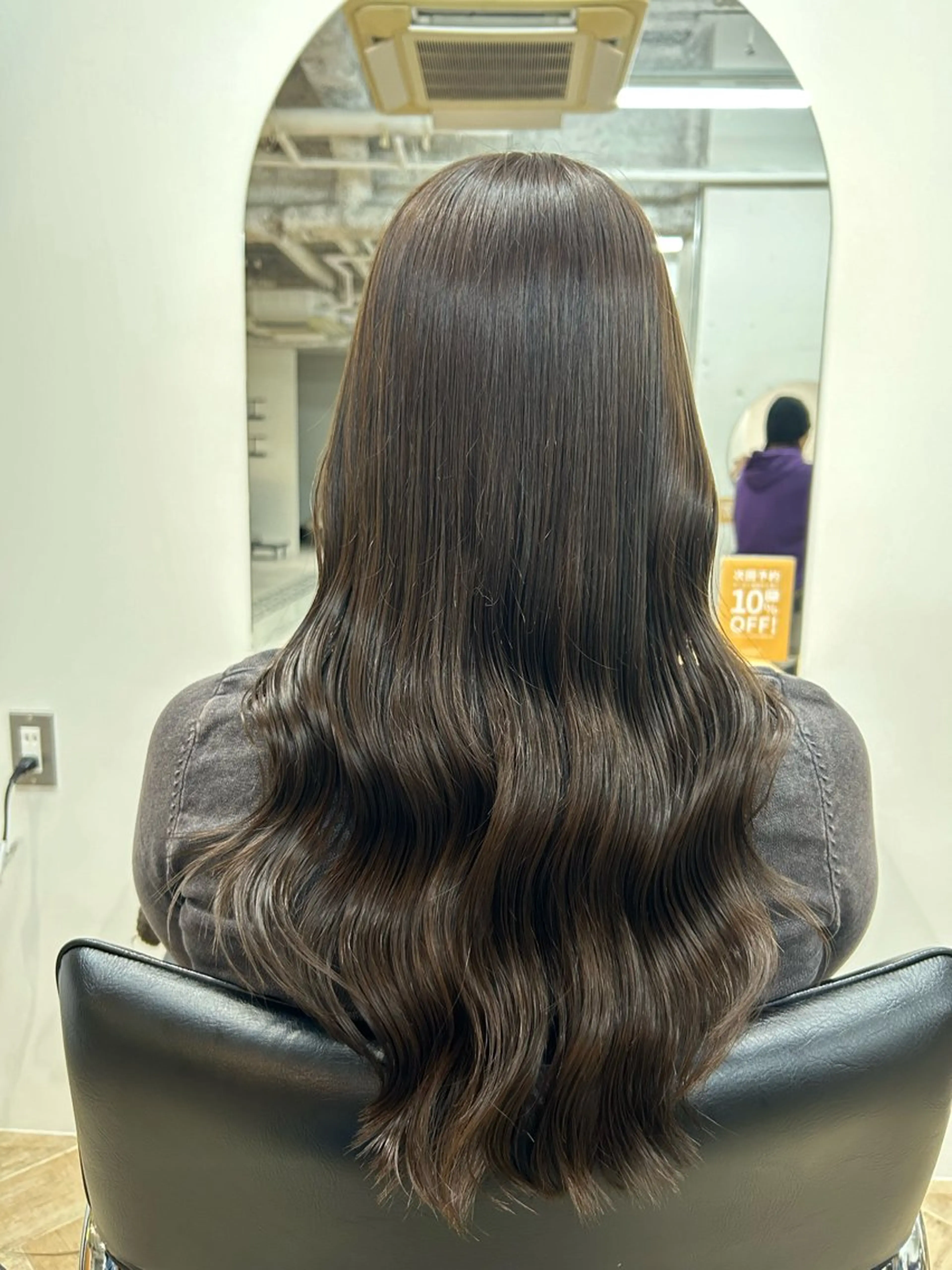 ロング カラー 透明感カラー ヘアカラー ベージュ/ダブルカラ ー/新潟駅/青柳萌果のヘアスタイル