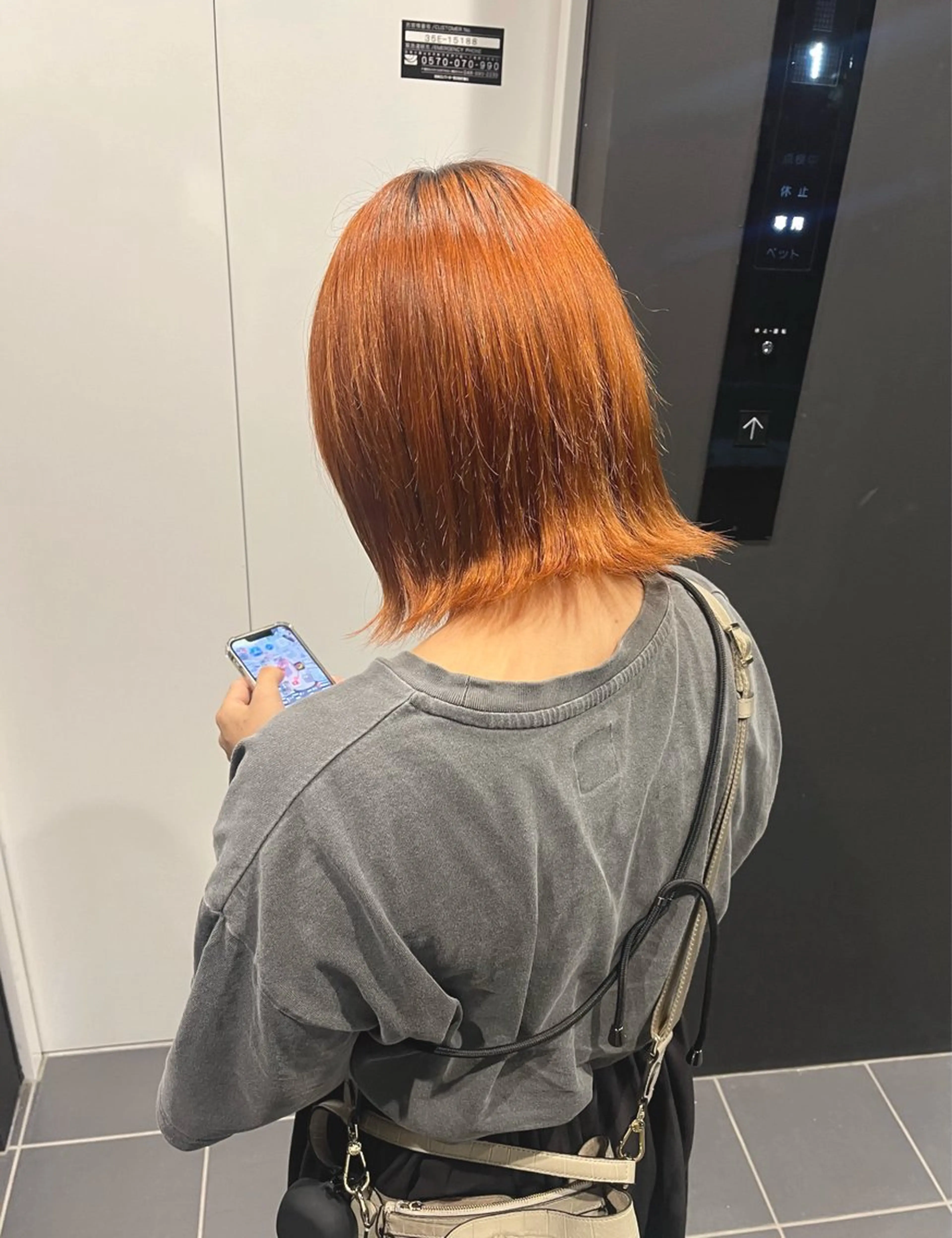 ショート カラー ブリーチ オレンジ レッドカラー HIMENO🫧 stylist🤍のヘアスタイル