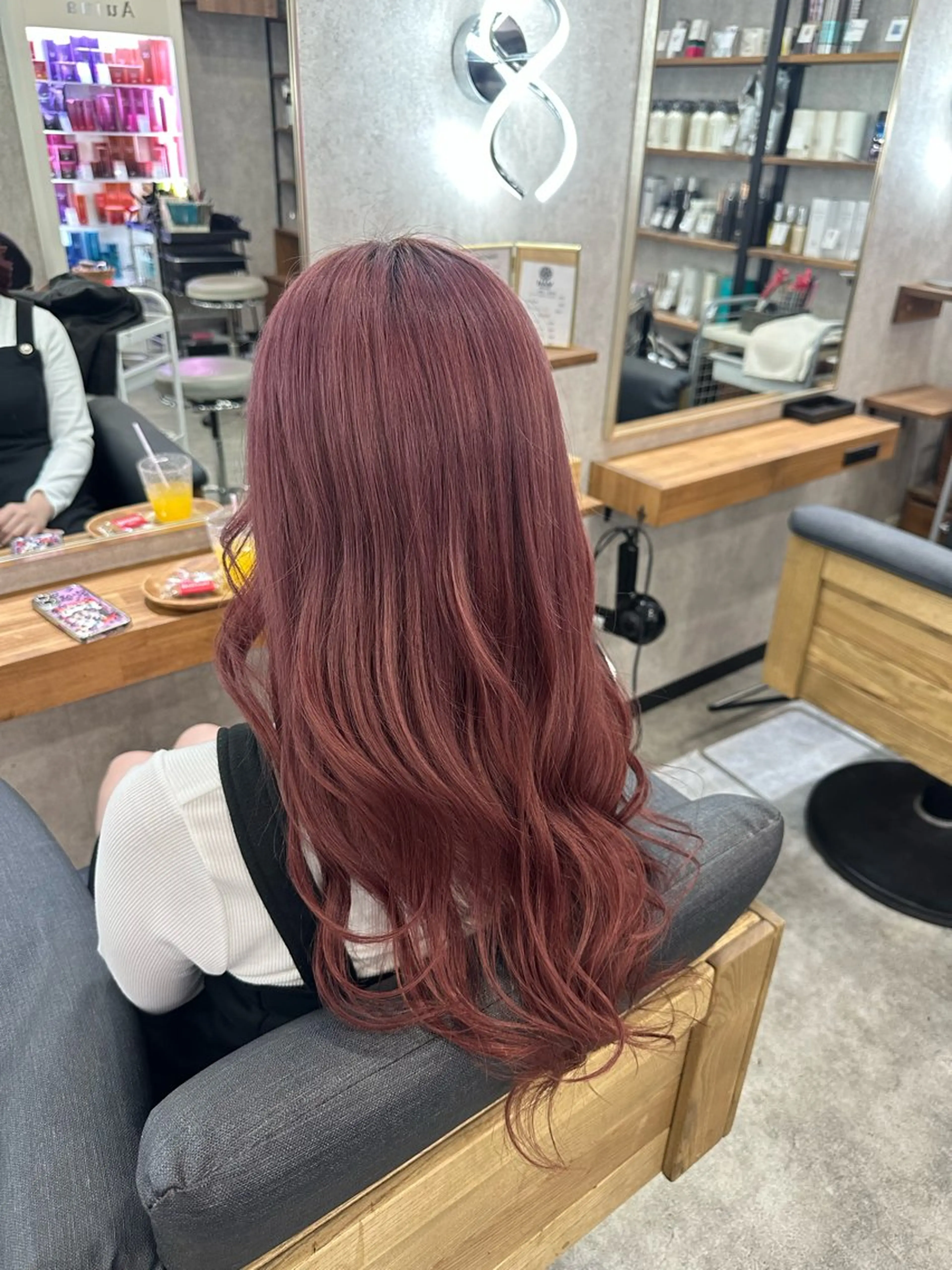 ロング ヘアカラー トリートメント MOURI CHISATOのヘアスタイル
