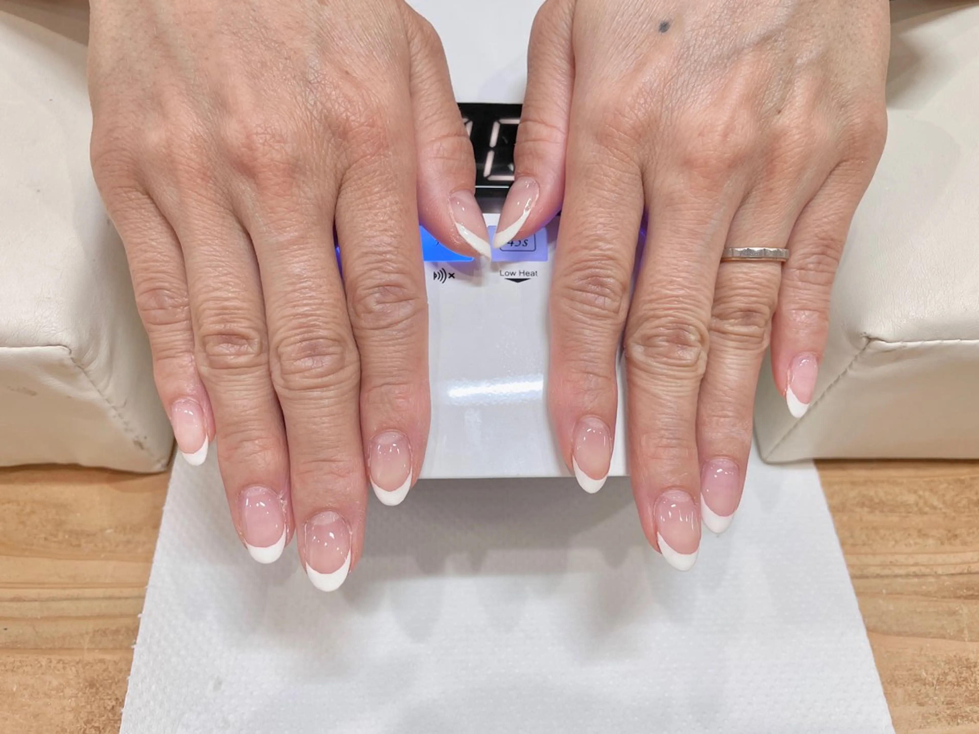 ネイル フレンチネイル 🌿 amiのネイルデザイン