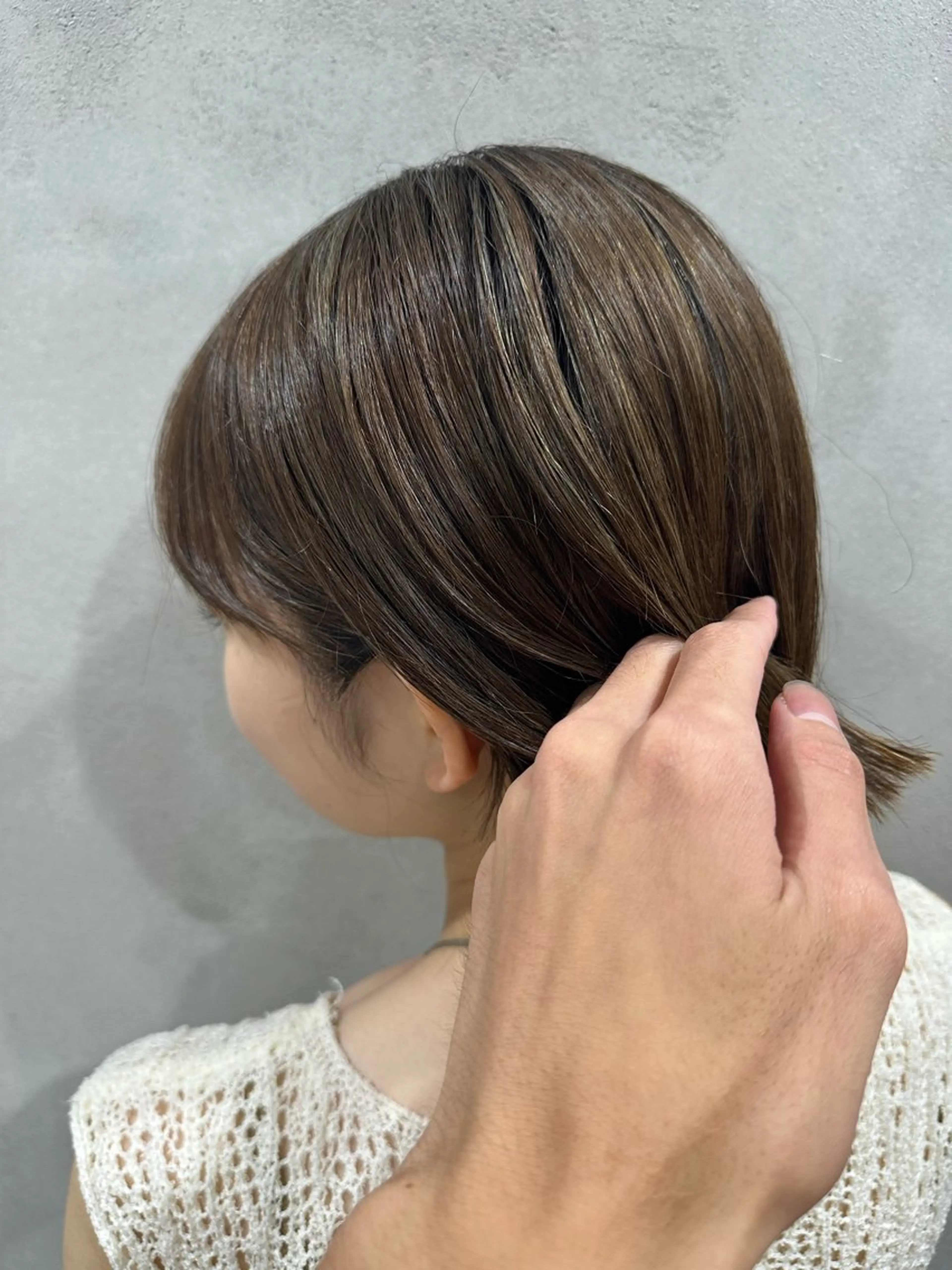 ショート カラー ベージュカラー ハイライトカラー オリーブベージュ ボブ ハイライト ヘアカラー トリートメント 小顔カット✨ 透明感カラー✨kyoのヘアスタイル