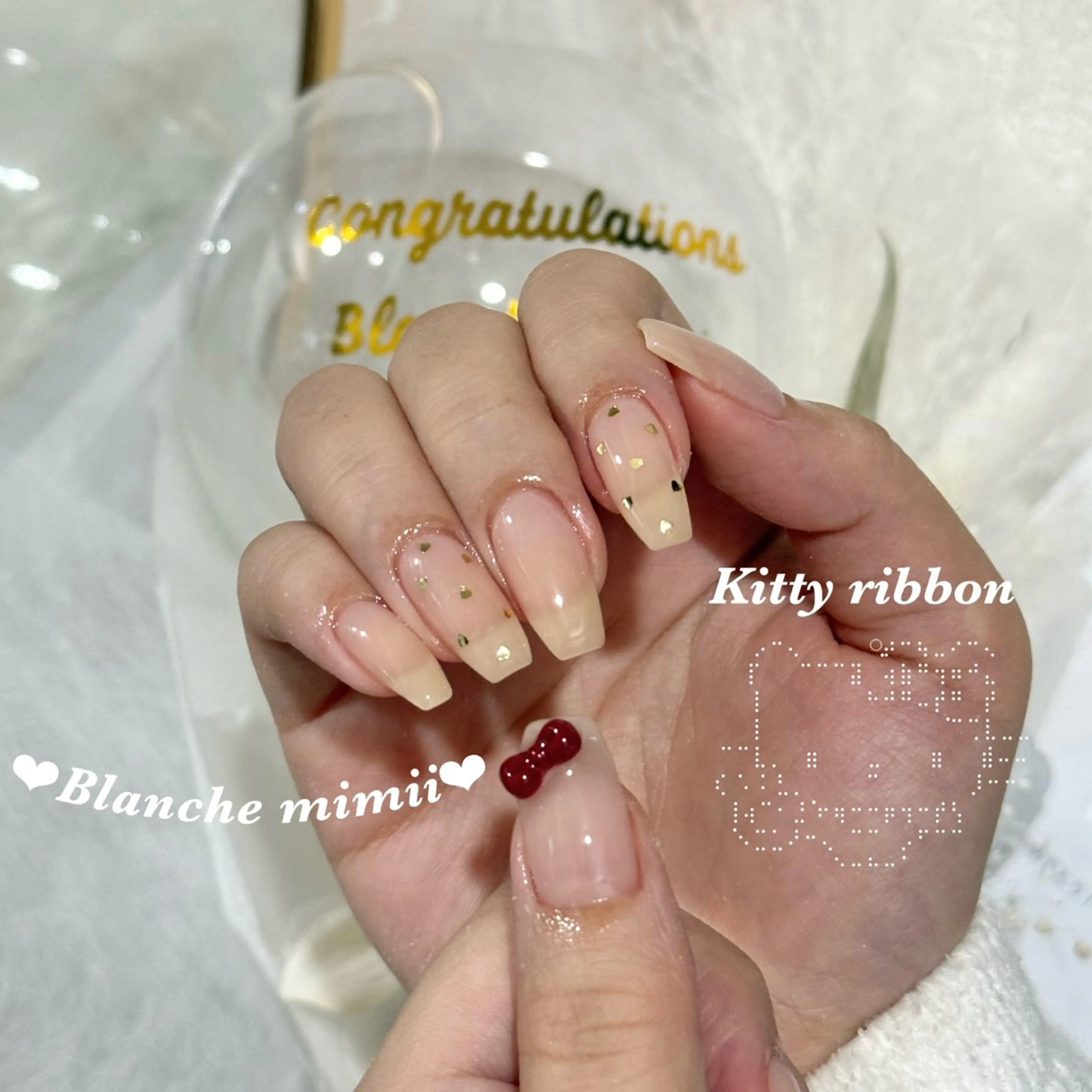 ネイル ゴールド ハート ワンカラーネイル リボン シンプルネイル ハンドネイル Blanche　mimii所属・Blanche Ayaのネイルデザイン