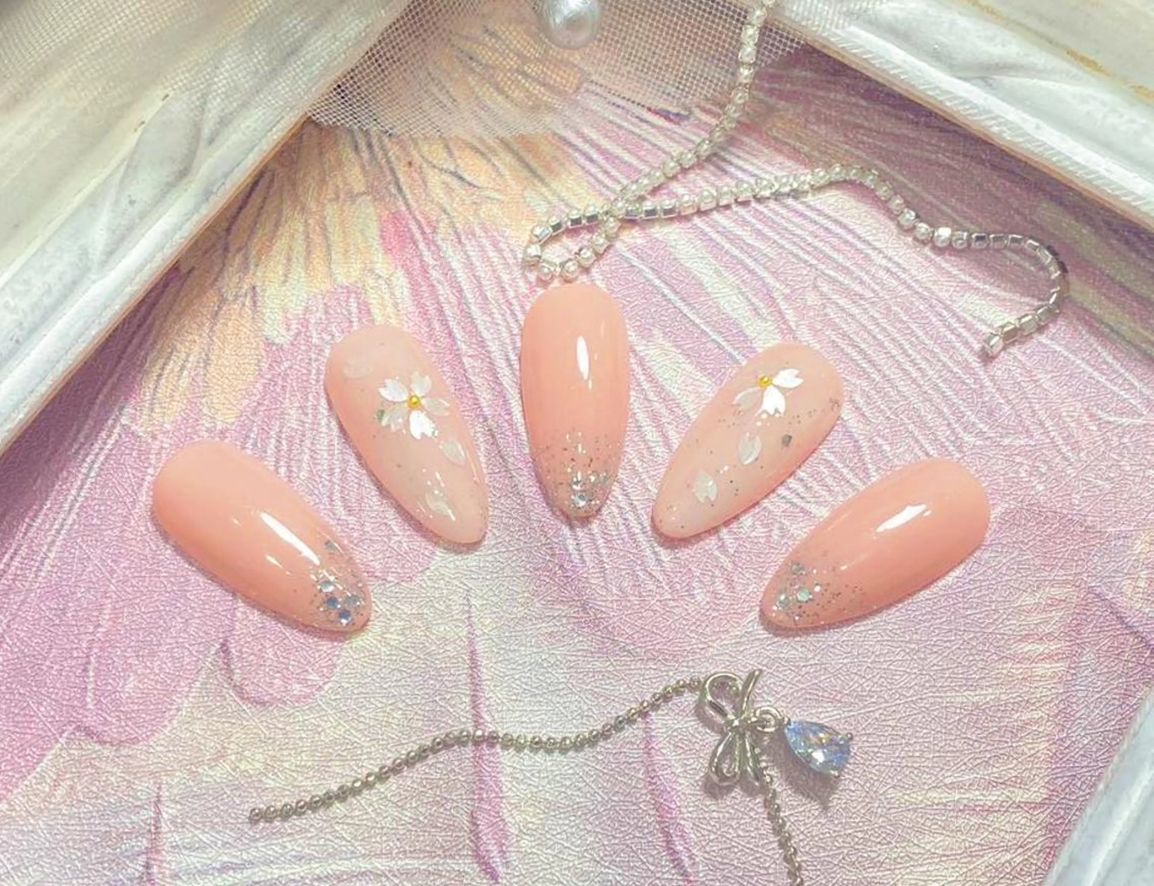 ネイル ハンドネイル ハンドケア Dione ネイル専門店のネイルデザイン