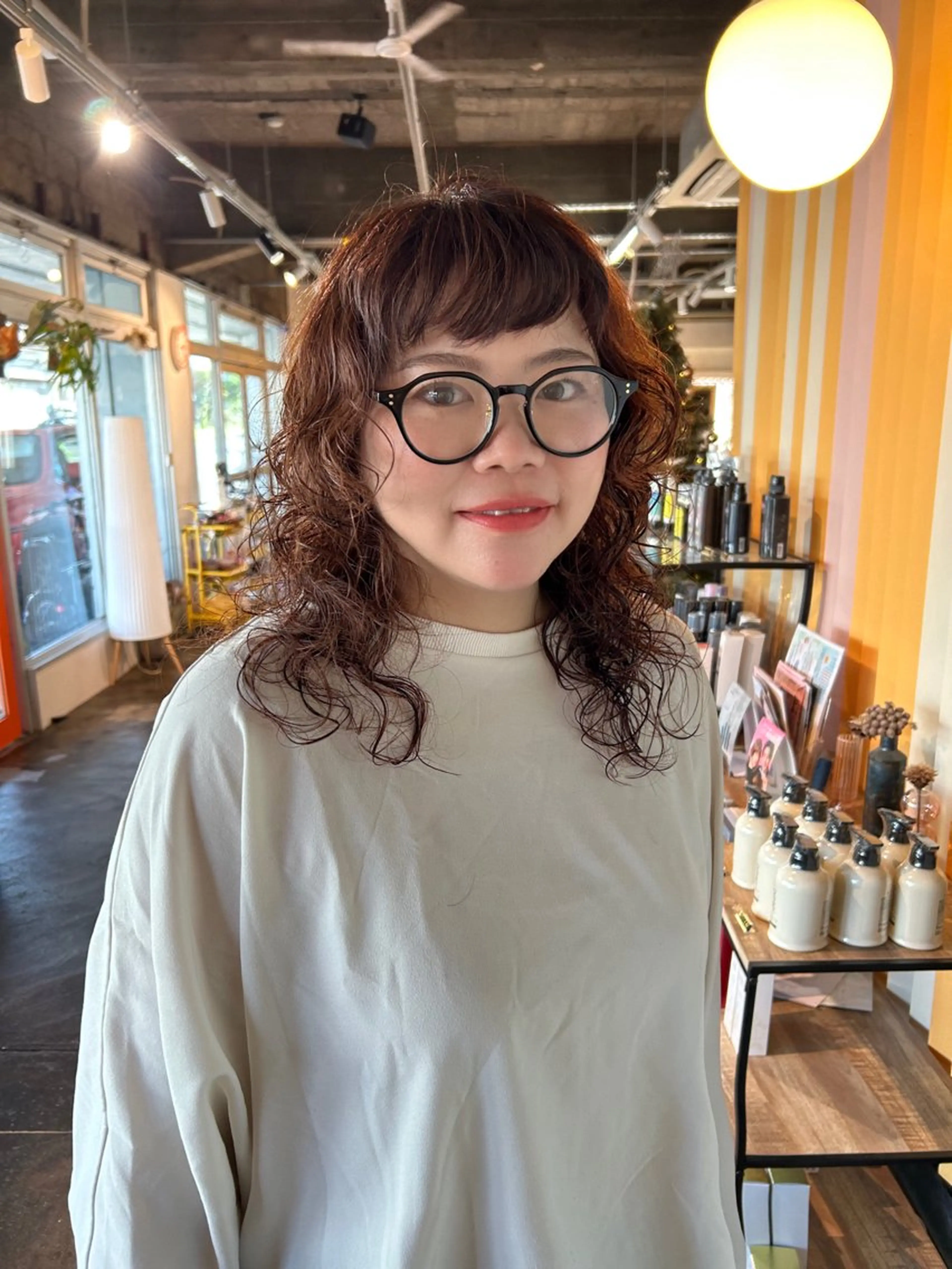 セミロング セミロングパーマ 顔周りカット レイヤーカット パーマ 透明感カラー 暖色shihoのヘアスタイル