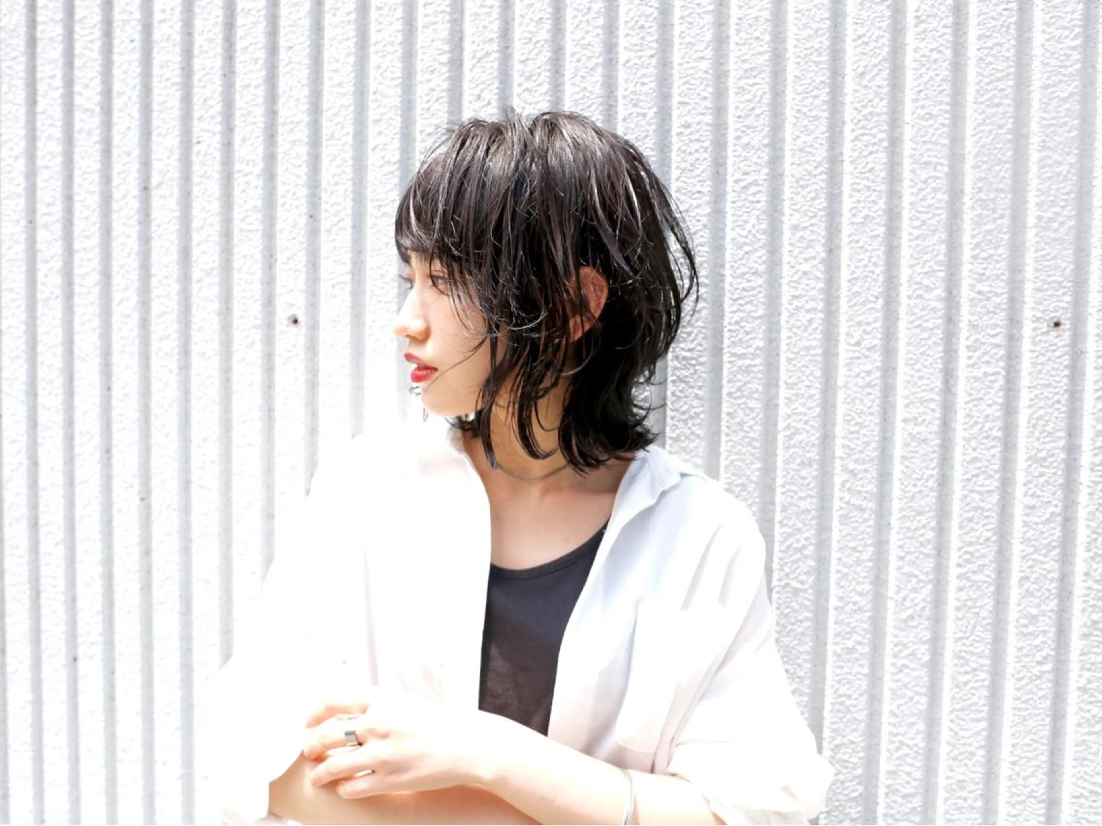 ミディアム カラー ウルフカット 永田〈店長#レイヤー #ウルフ#ハイトーンのヘアスタイル