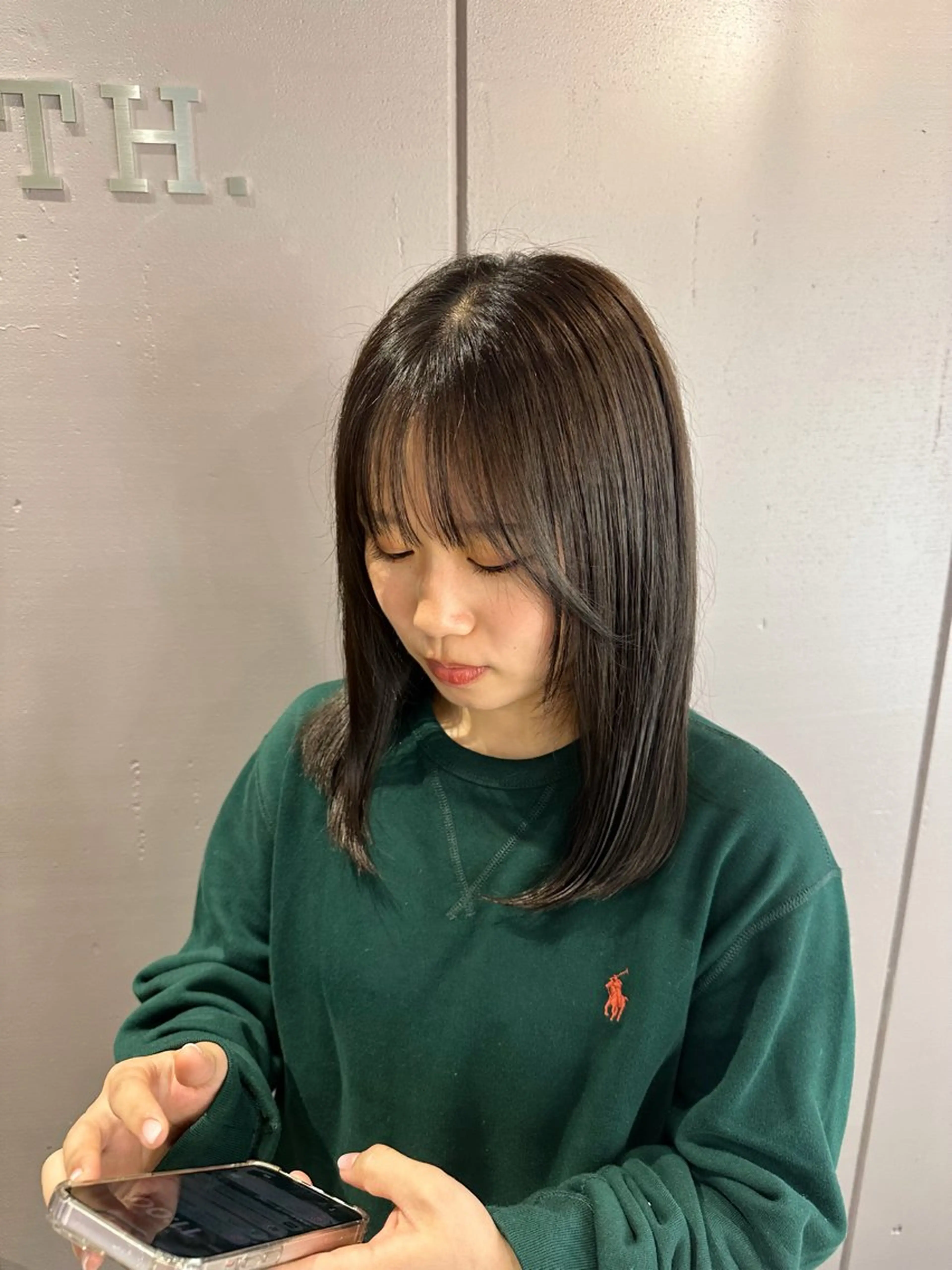 ミディアム カラー グレージュ オリーブグレージュ オリーブグレー ヘアカラー 暖色カラー🧶/ Misakoのヘアスタイル