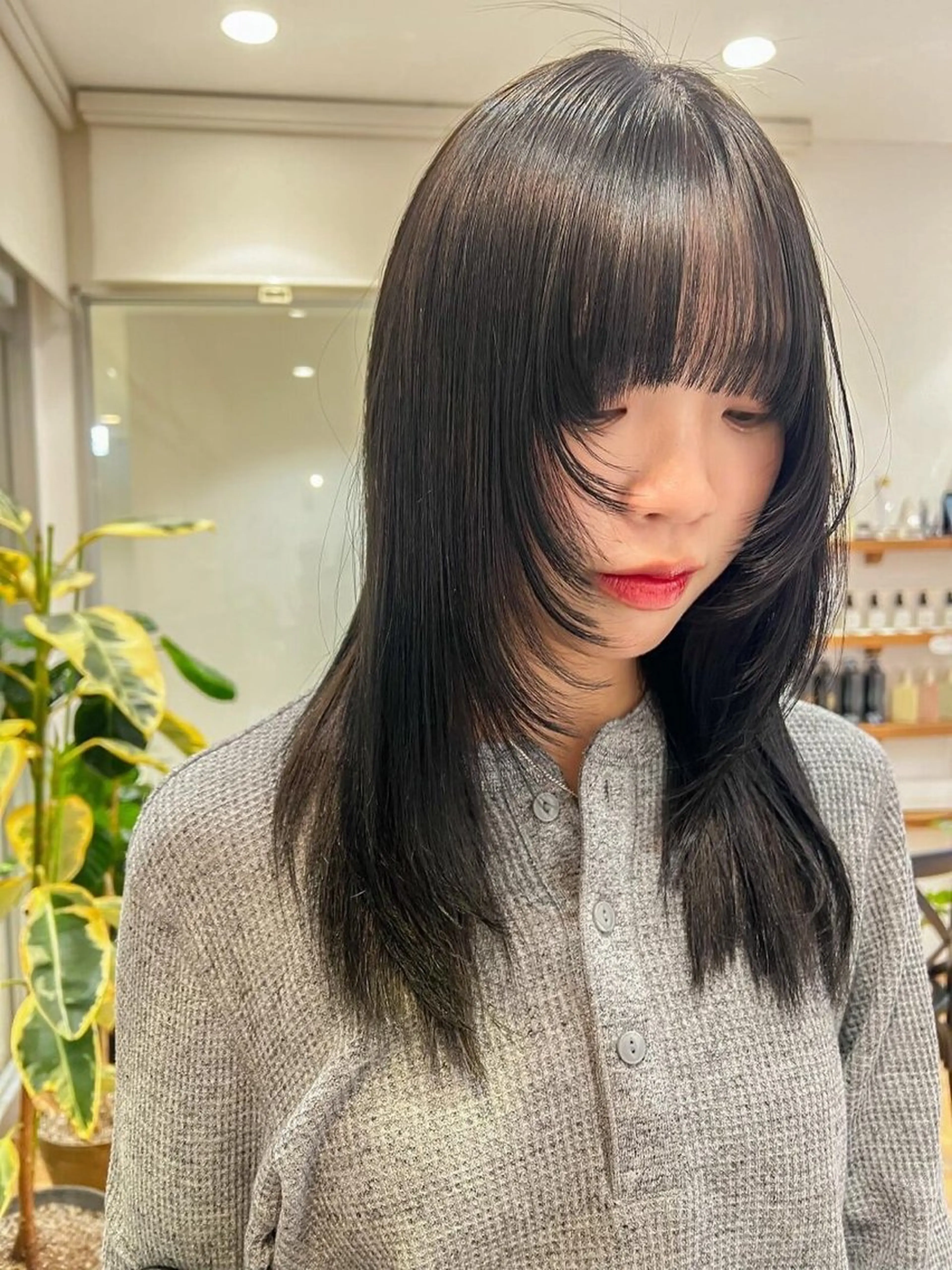 💐韓国風顔まわりニュアンス小顔カット💐の写真