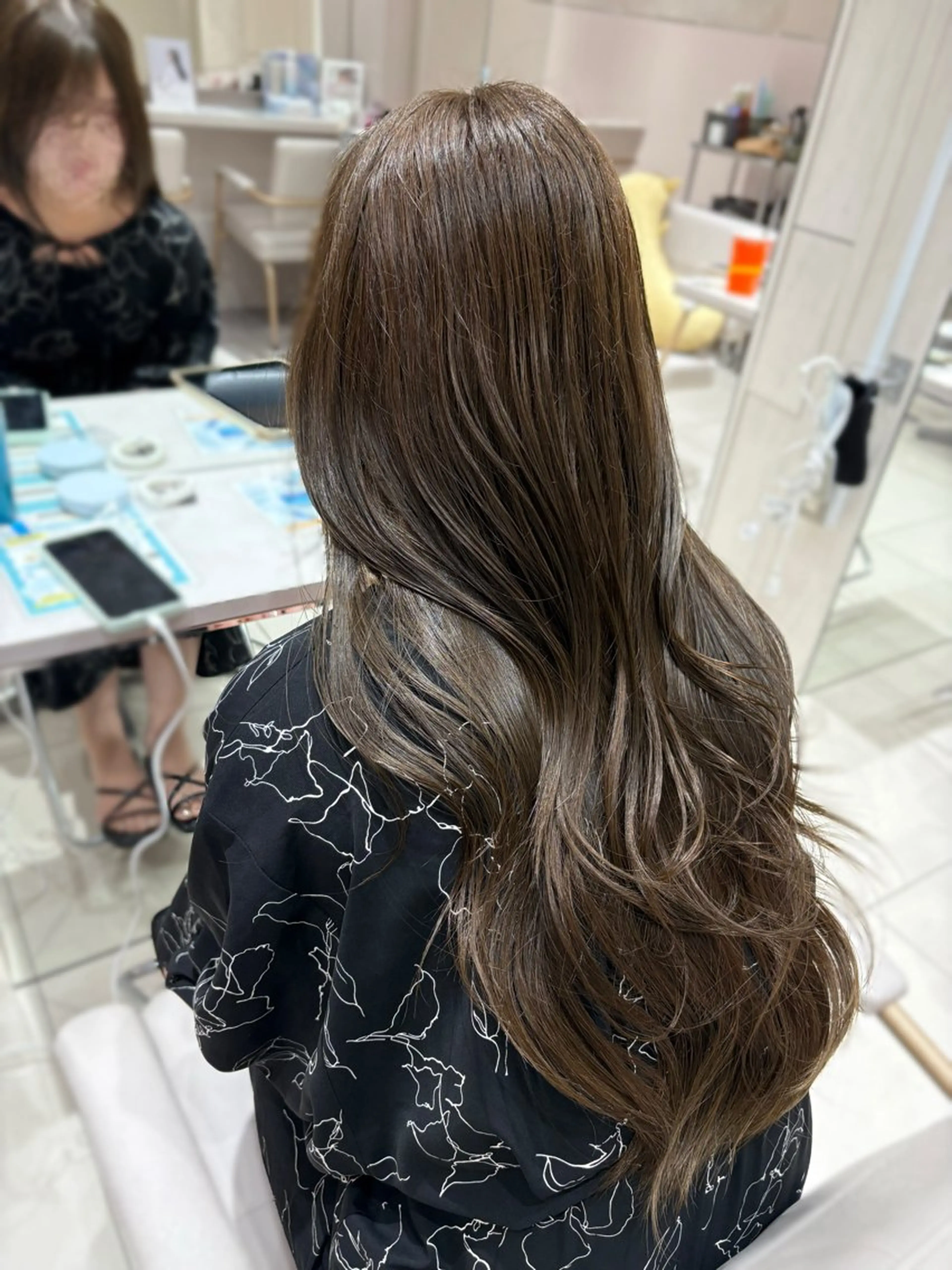 ロング ヘアカラー トリートメント ✨韓国風レイヤー/ くびれ巻き🖤　りくのヘアスタイル