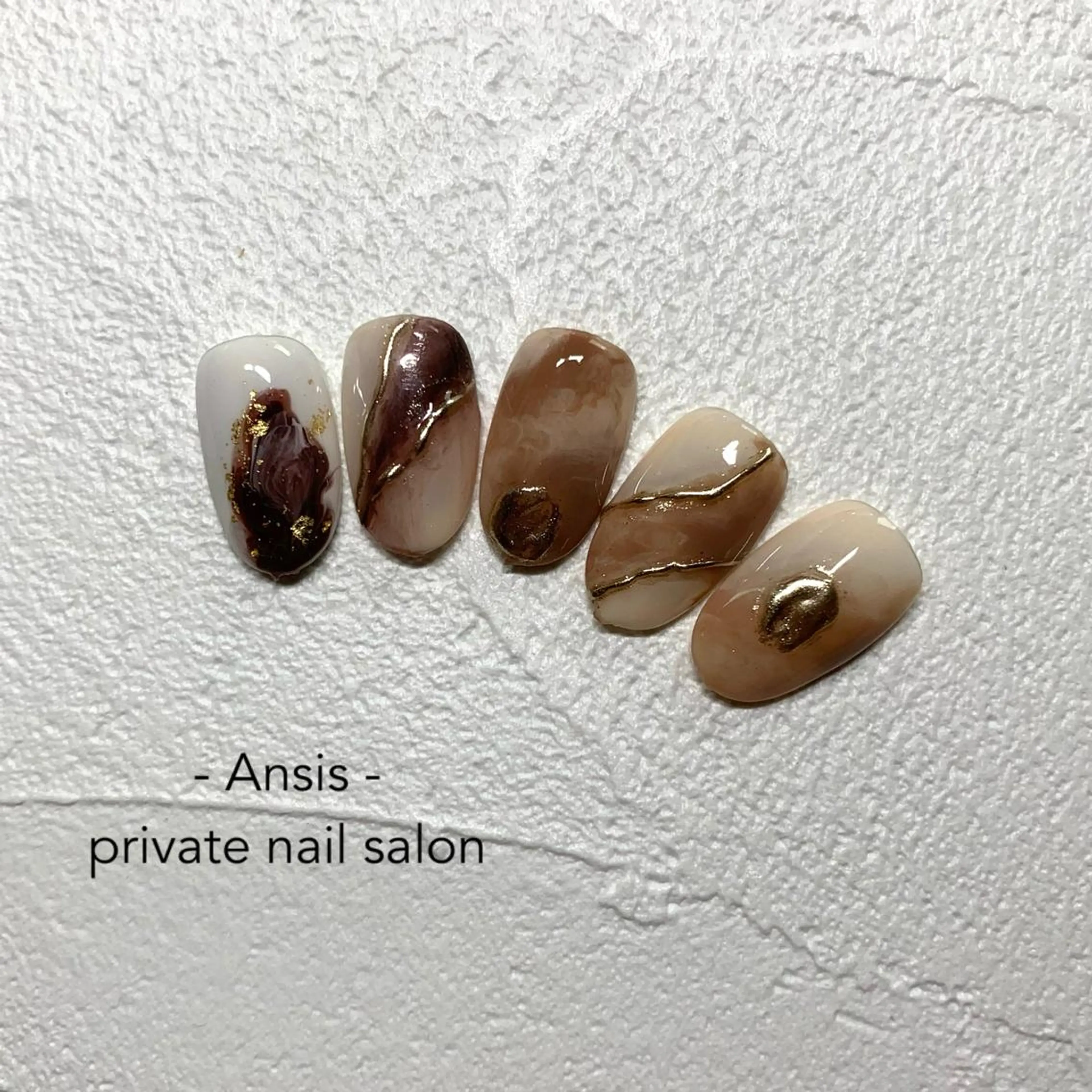 ネイル ブラウン ニュアンスネイル na kaのネイルデザイン